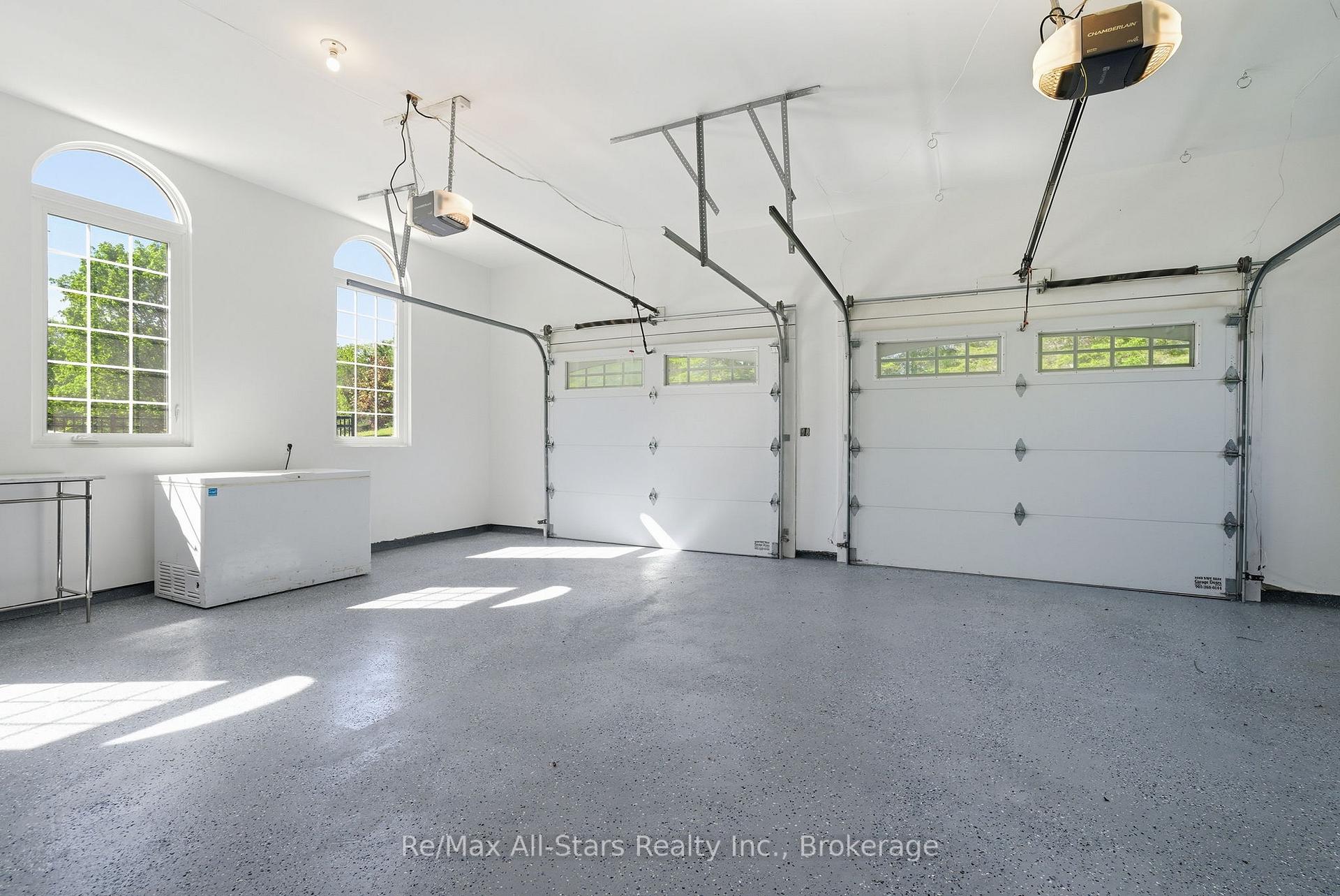 Photo 44 of 136 Wintergreen Court, Scugog, Port Perry — HOMEH