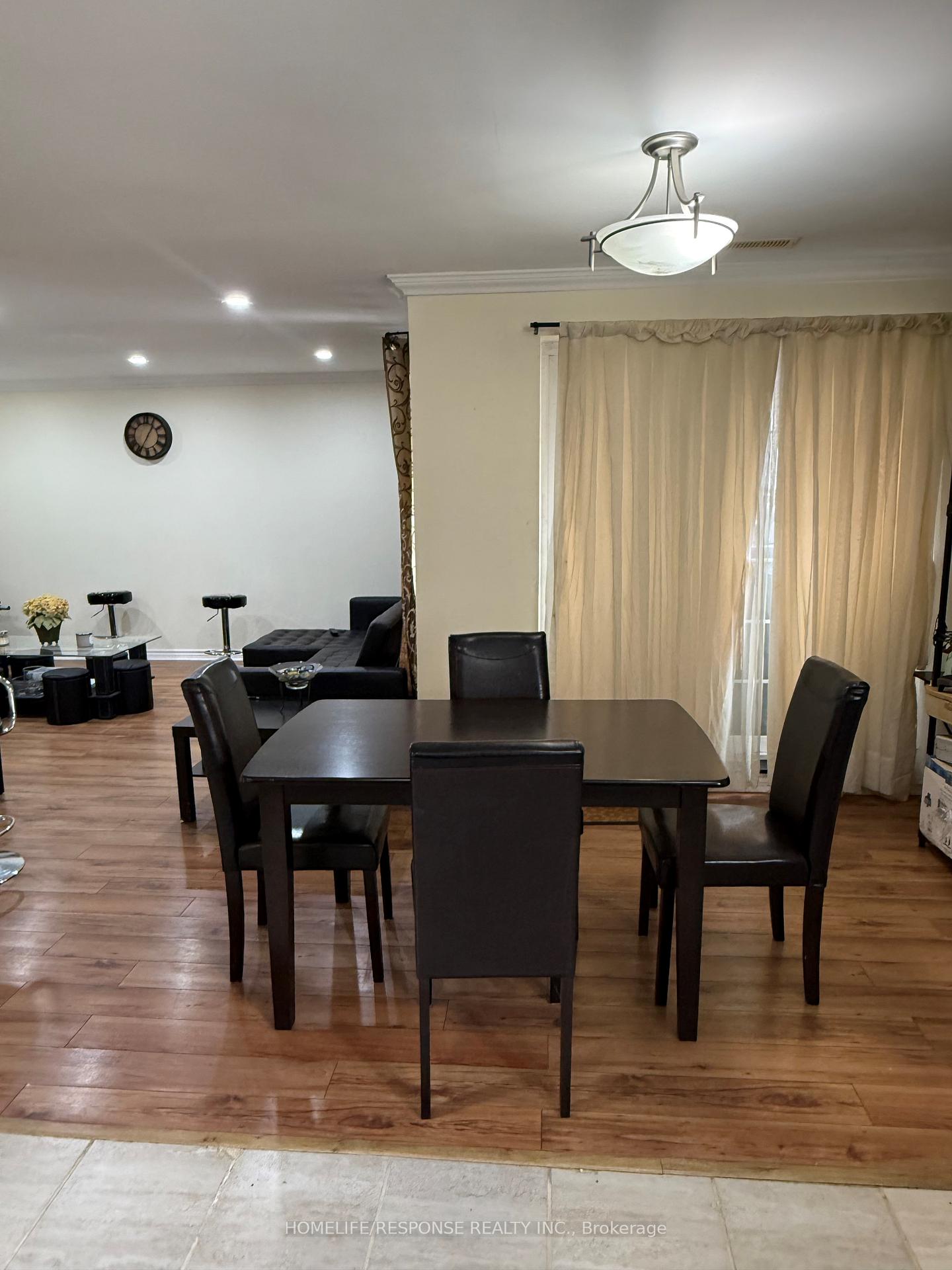 Photo 5 of Unit 158, 1055 Dundas Street E, Mississauga, Applewood — HOMEH
