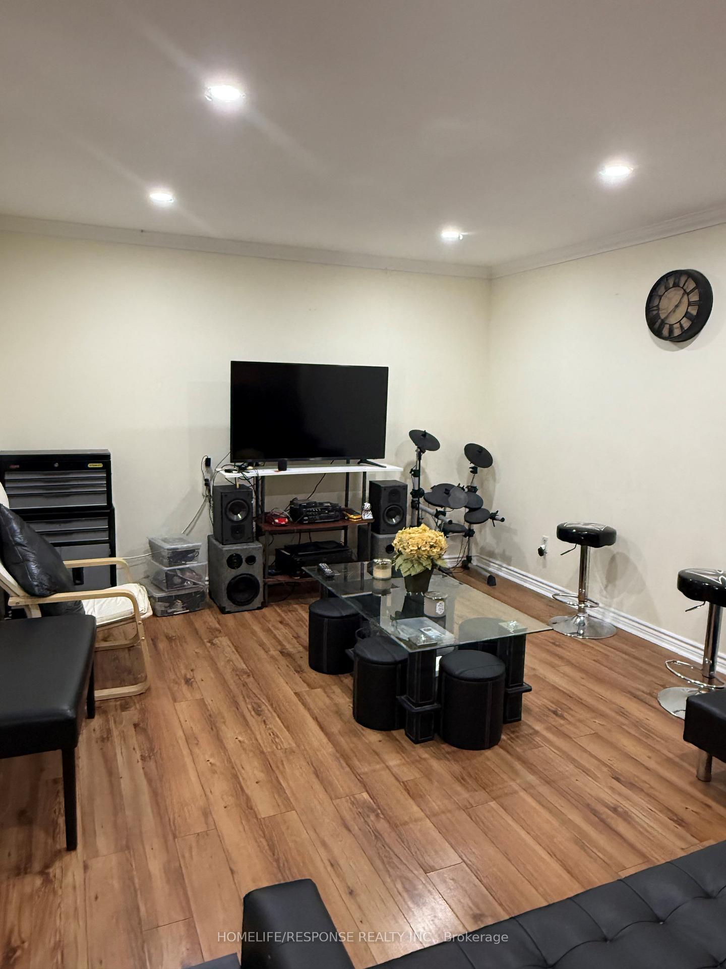 Photo 8 of Unit 158, 1055 Dundas Street E, Mississauga, Applewood — HOMEH