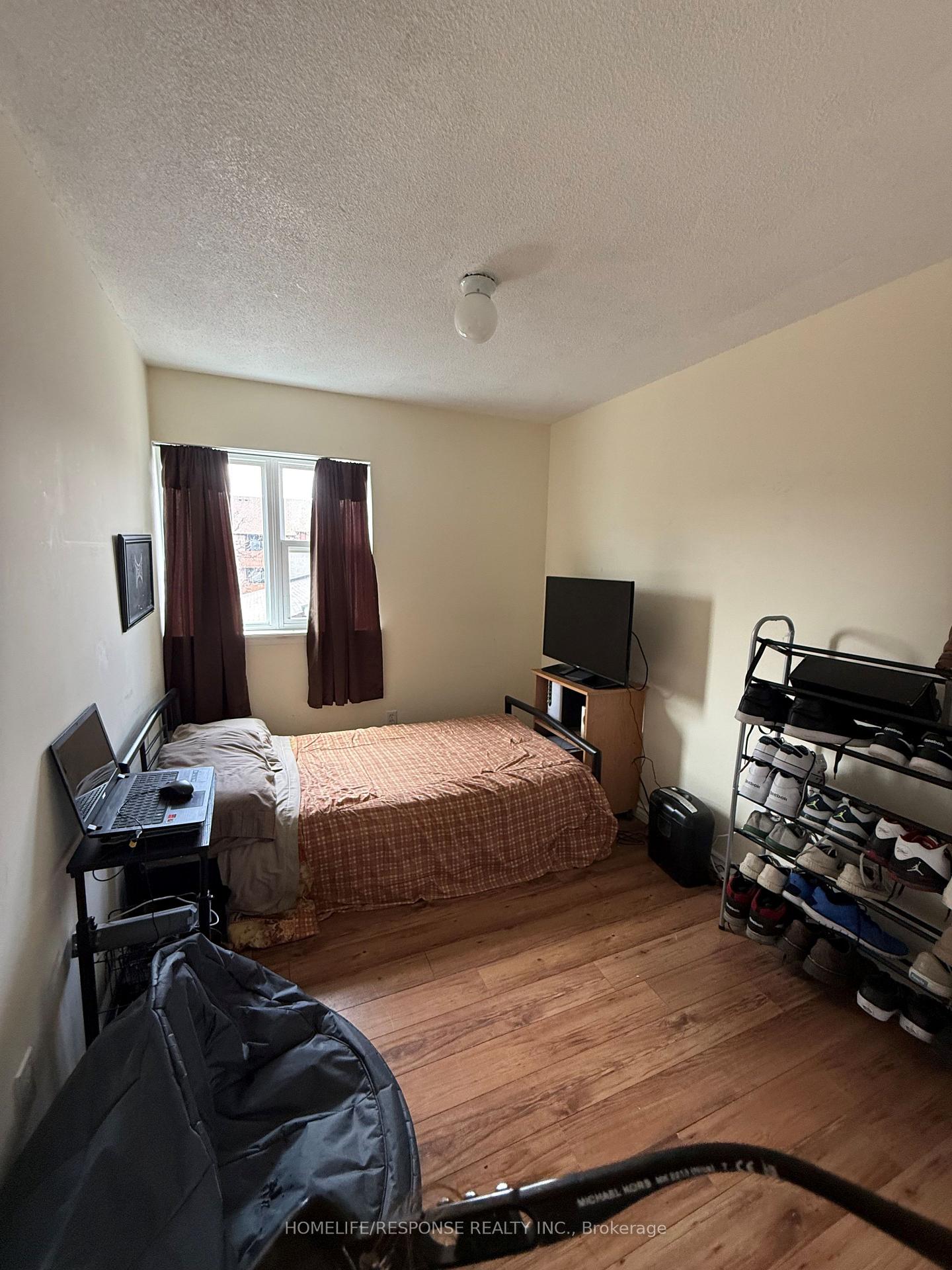 Photo 11 of Unit 158, 1055 Dundas Street E, Mississauga, Applewood — HOMEH
