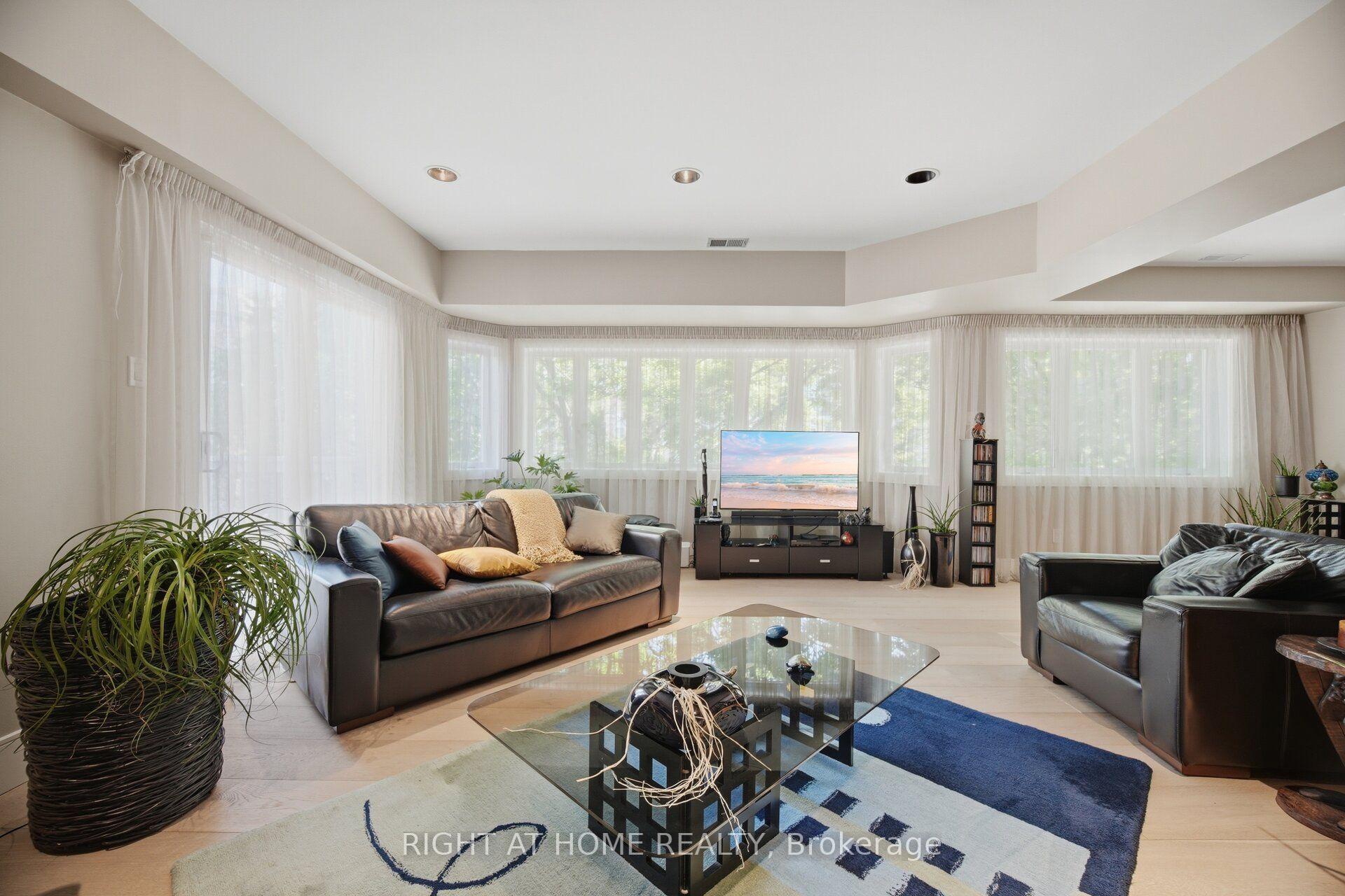 Photo 17 of 25A Shaw Street, Toronto, Niagara — HOMEH