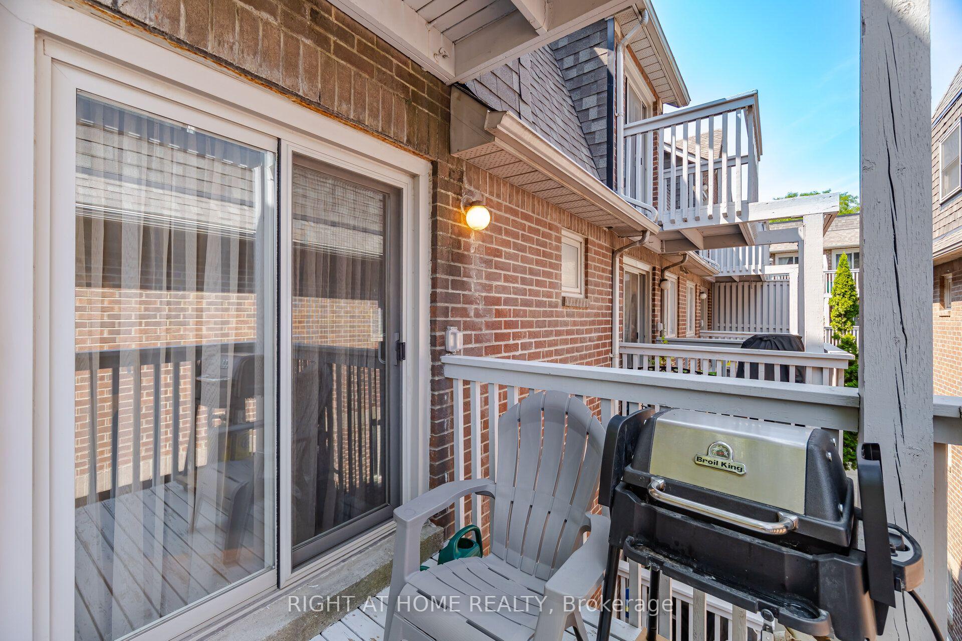 Photo 19 of 25A Shaw Street, Toronto, Niagara — HOMEH