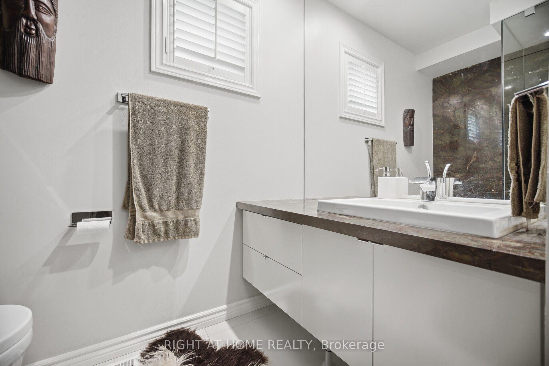 Photo 36 of 25A Shaw Street, Toronto, Niagara — HOMEH