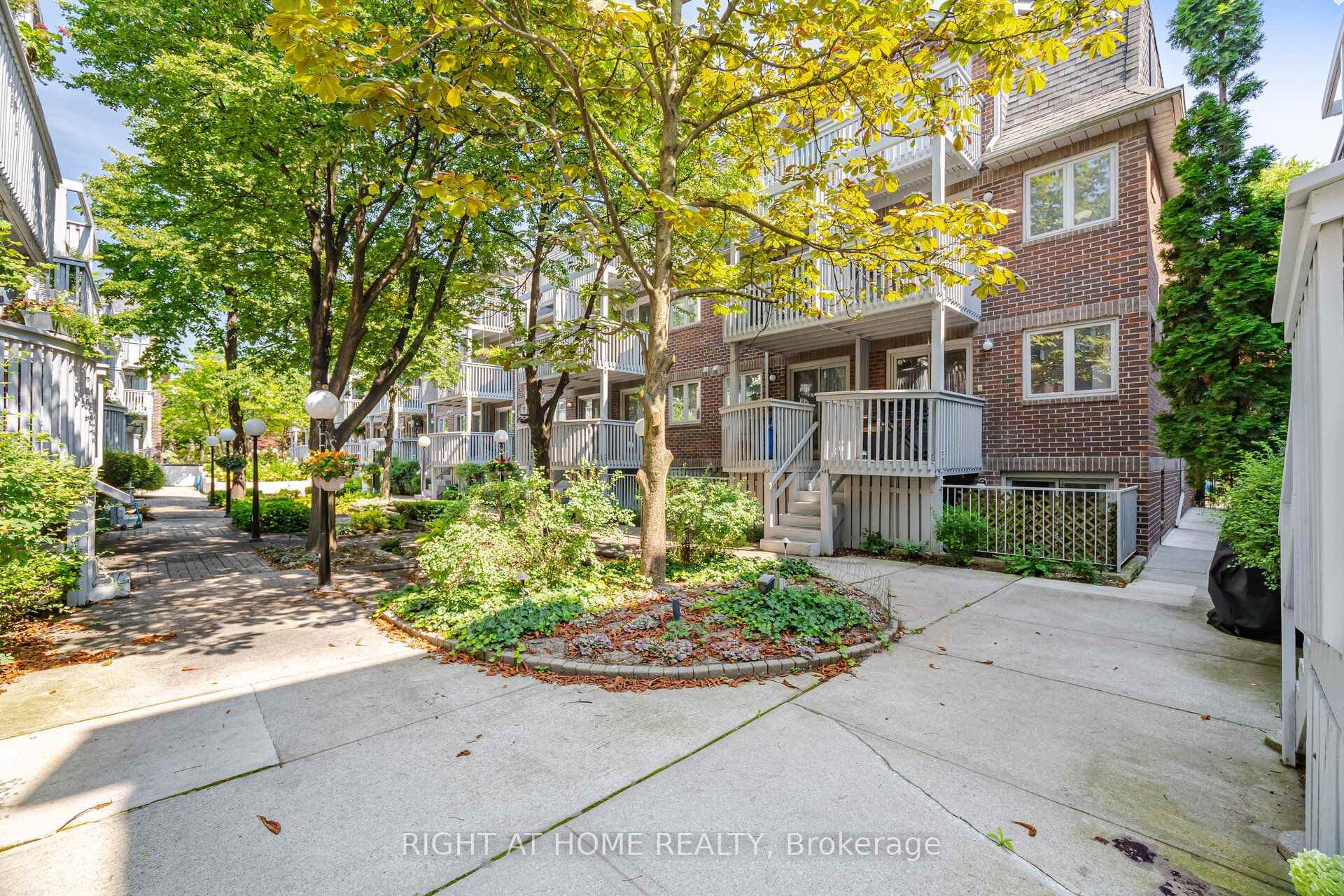 Photo 39 of 25A Shaw Street, Toronto, Niagara — HOMEH