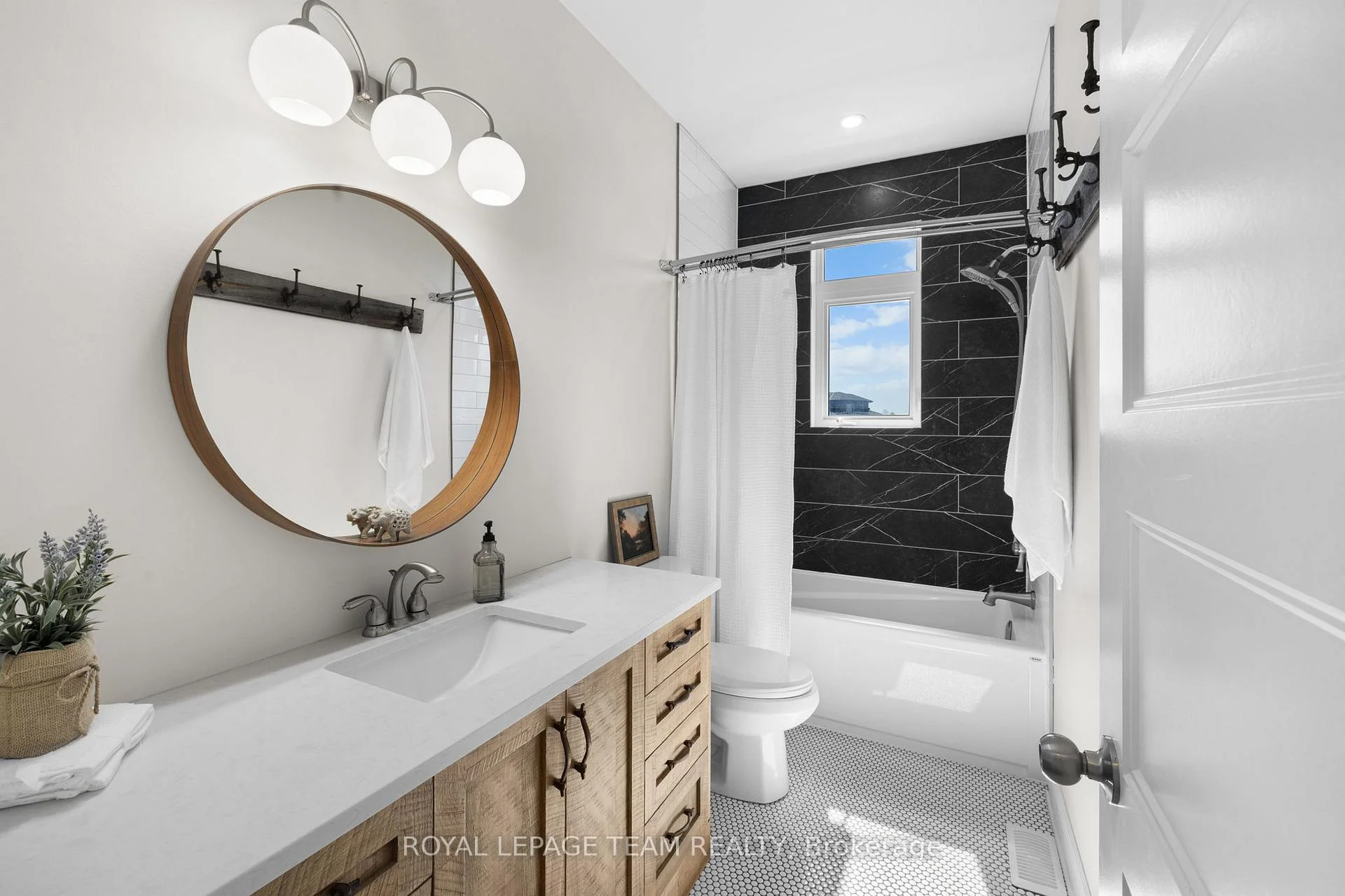 Photo 47 of 26 Synergy Way, Ottawa, Kanata - Kanata (North West) — HOMEH