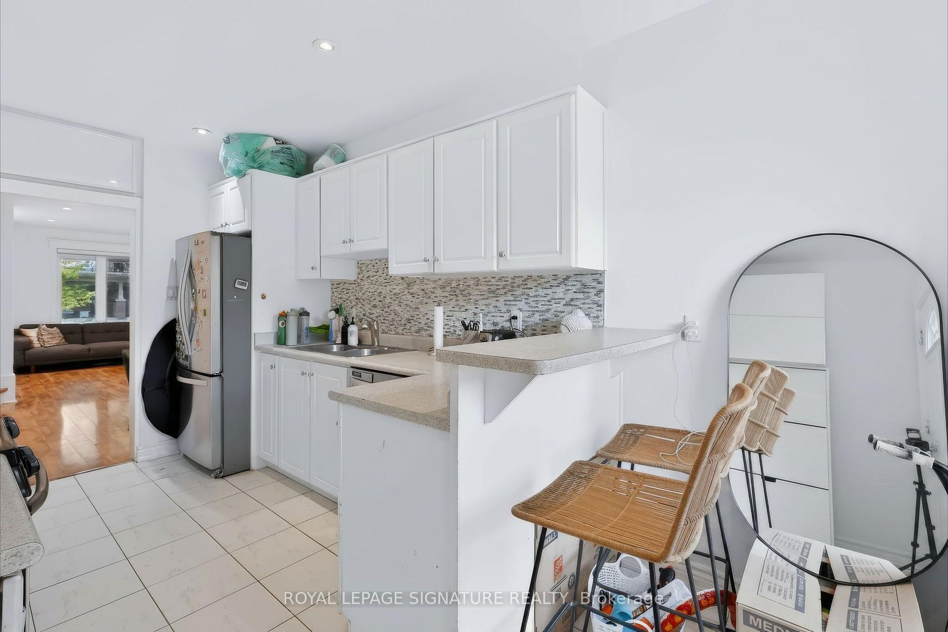 Photo 11 of 37 Strathcona Avenue, Toronto, North Riverdale — HOMEH