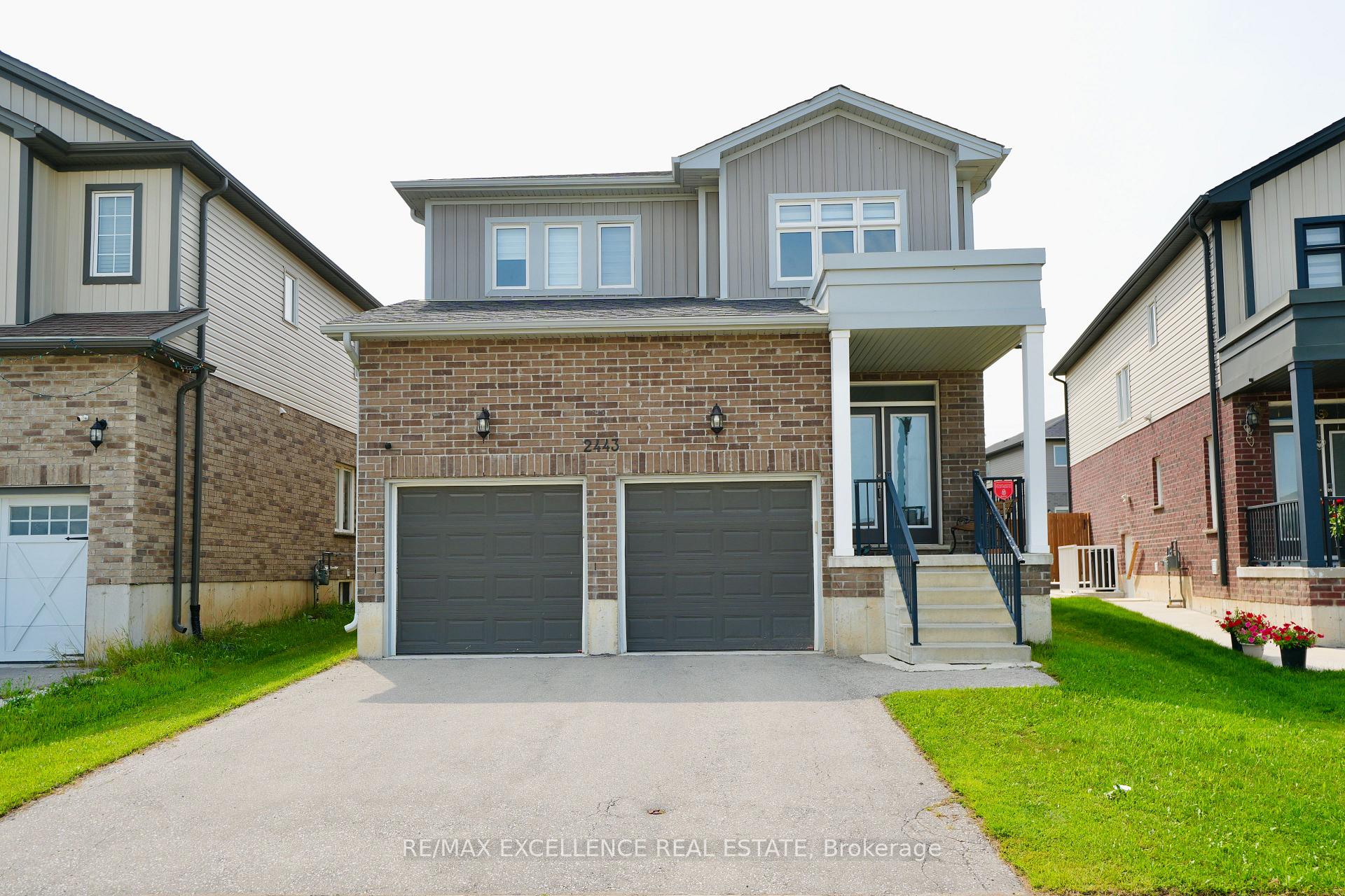 Photo 1 of 2443 Bennett Cross, London, South U — HOMEH