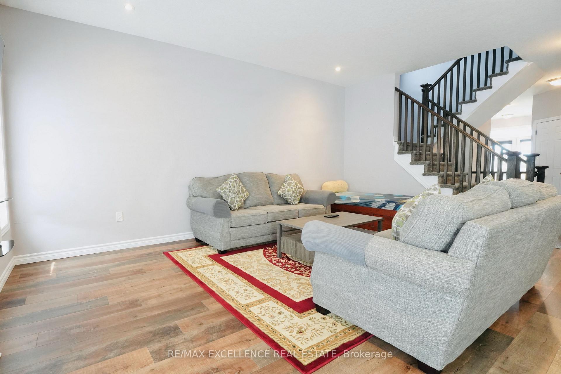 Photo 15 of 2443 Bennett Cross, London, South U — HOMEH