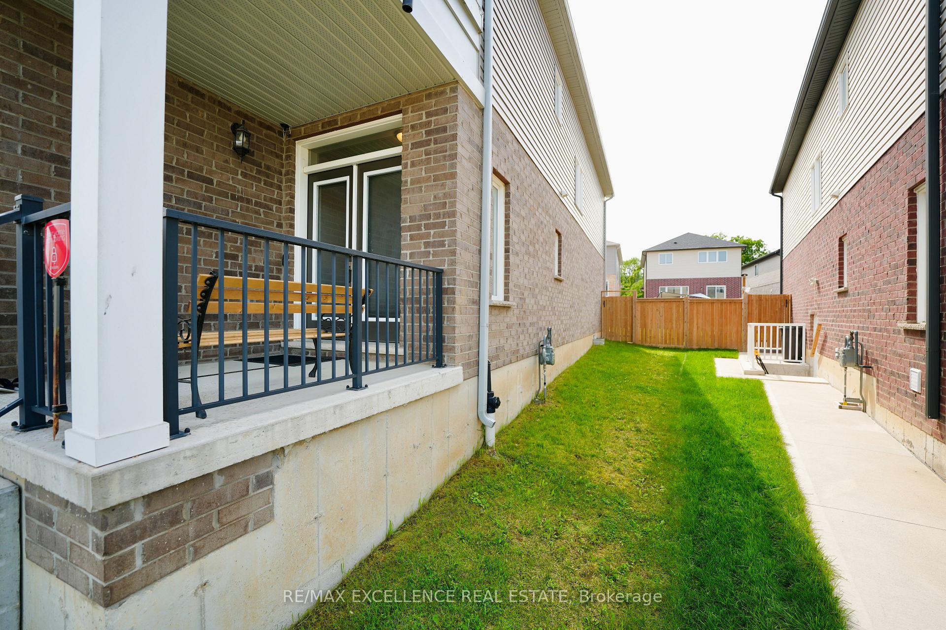 Photo 37 of 2443 Bennett Cross, London, South U — HOMEH