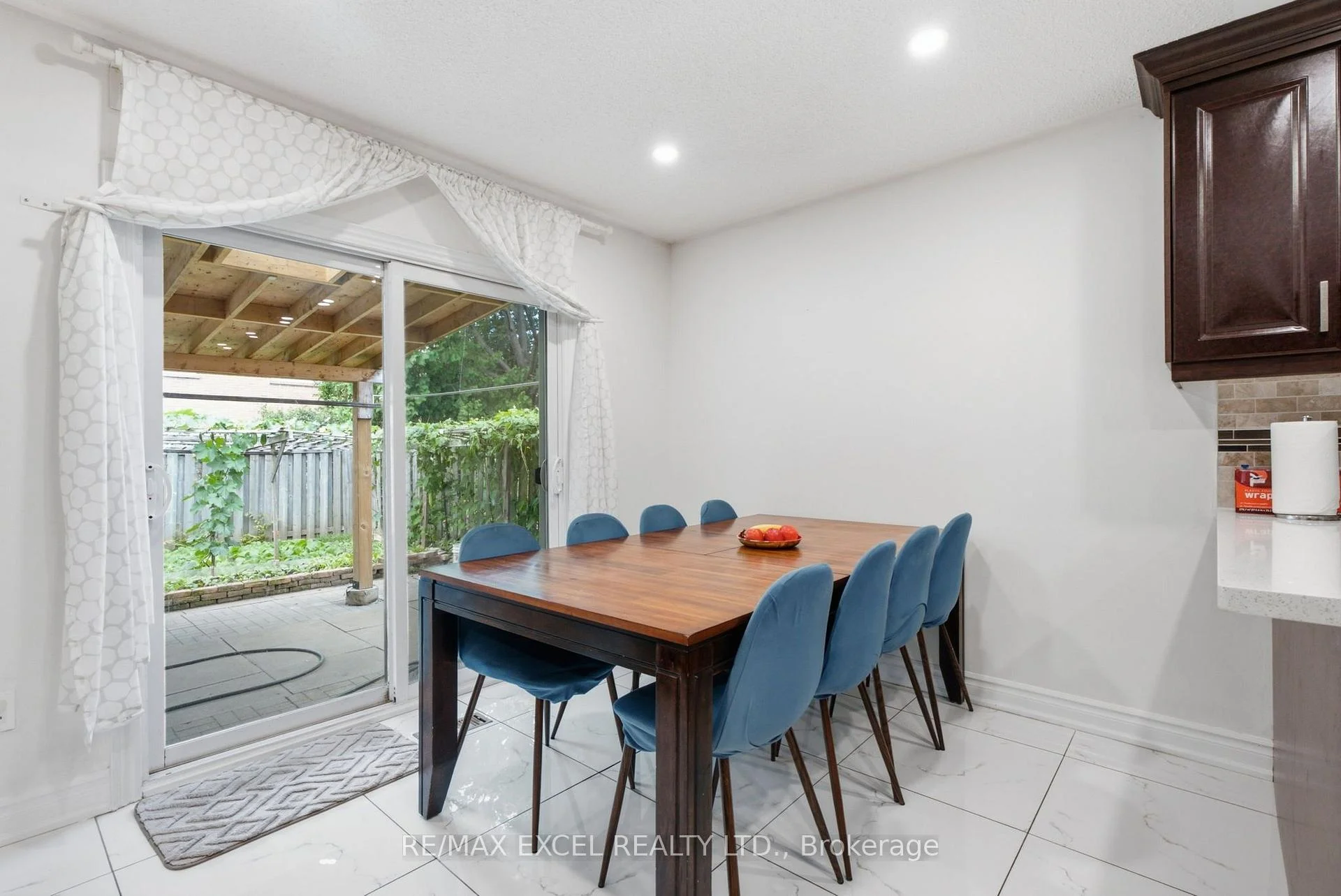 Photo 30 of 50 Shootfield Crescent, Scarborough, Agincourt North — HOMEH