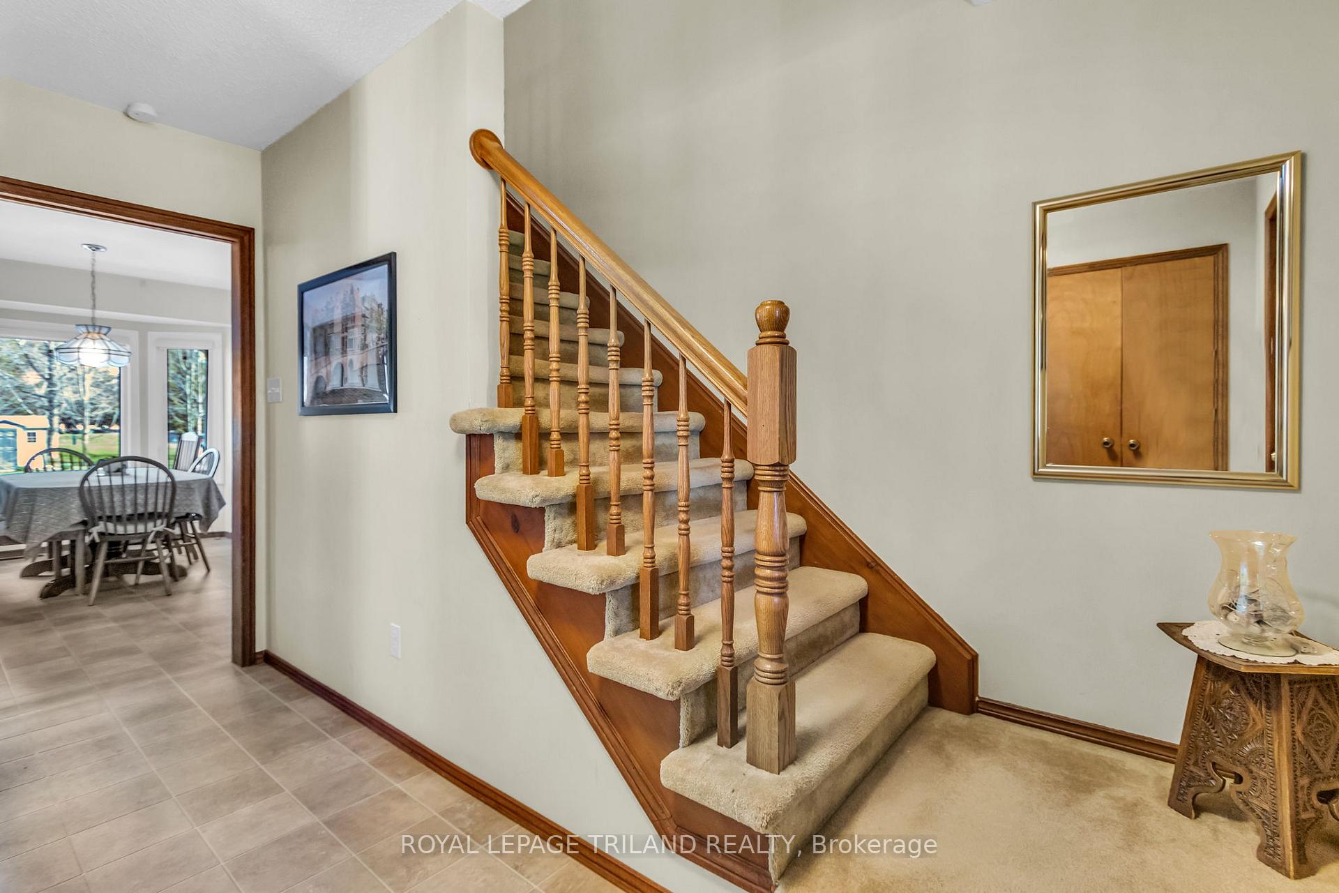 Photo 10 of 5257 Cliff Road, Lambton Shores — HOMEH