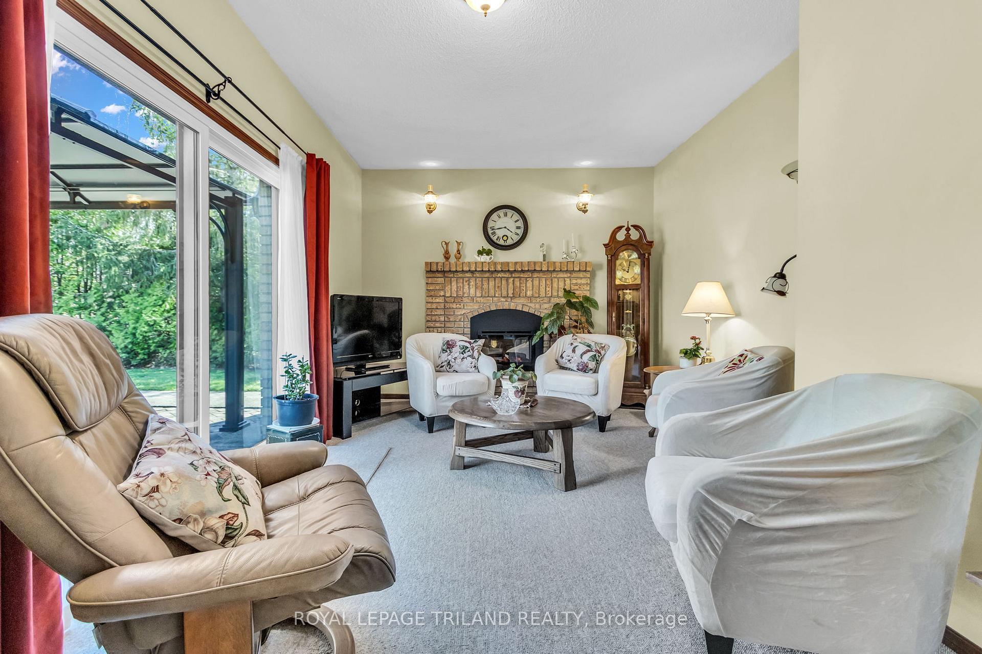 Photo 18 of 5257 Cliff Road, Lambton Shores — HOMEH