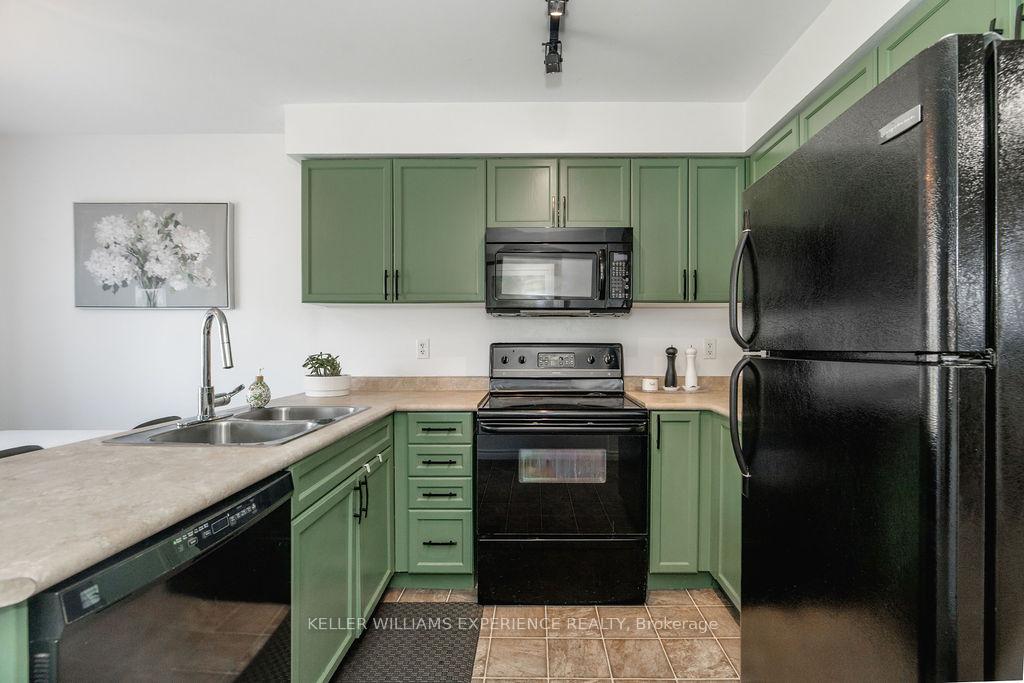 Photo 7 of 27 Michelle Drive, Barrie, Painswick South — HOMEH