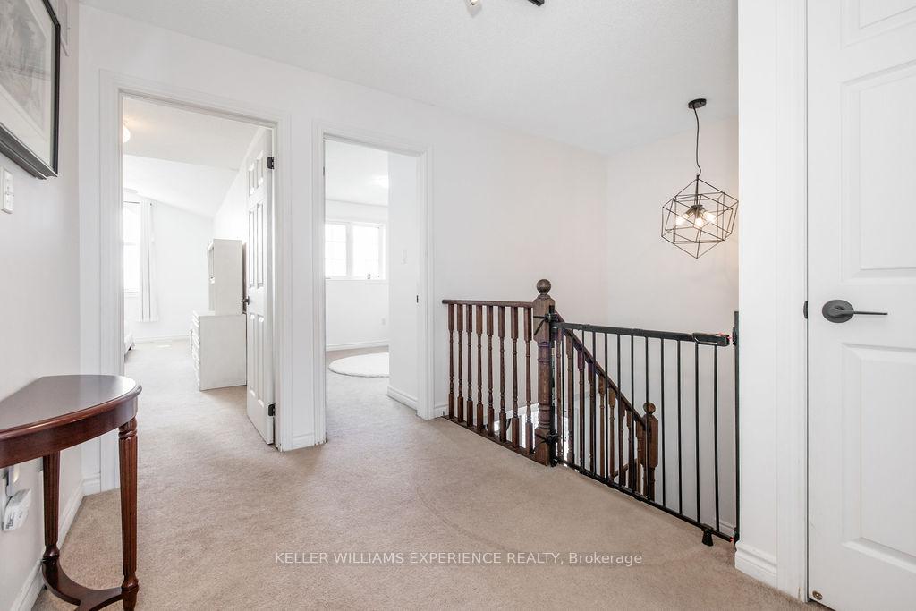 Photo 15 of 27 Michelle Drive, Barrie, Painswick South — HOMEH