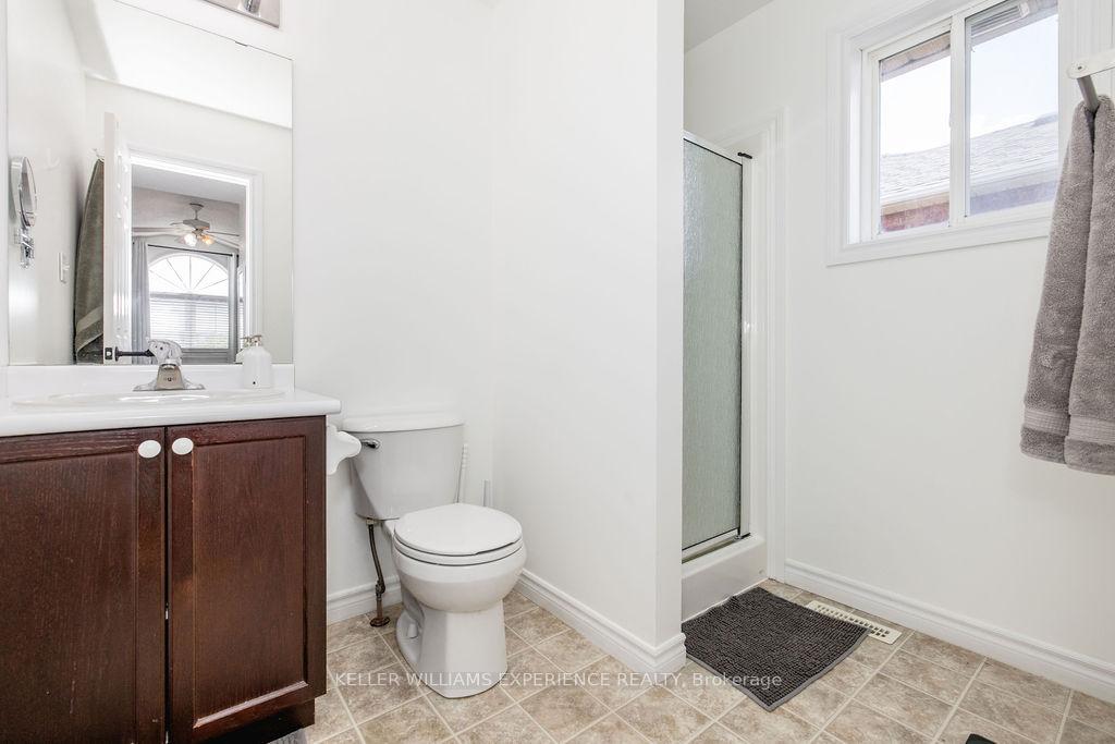 Photo 19 of 27 Michelle Drive, Barrie, Painswick South — HOMEH
