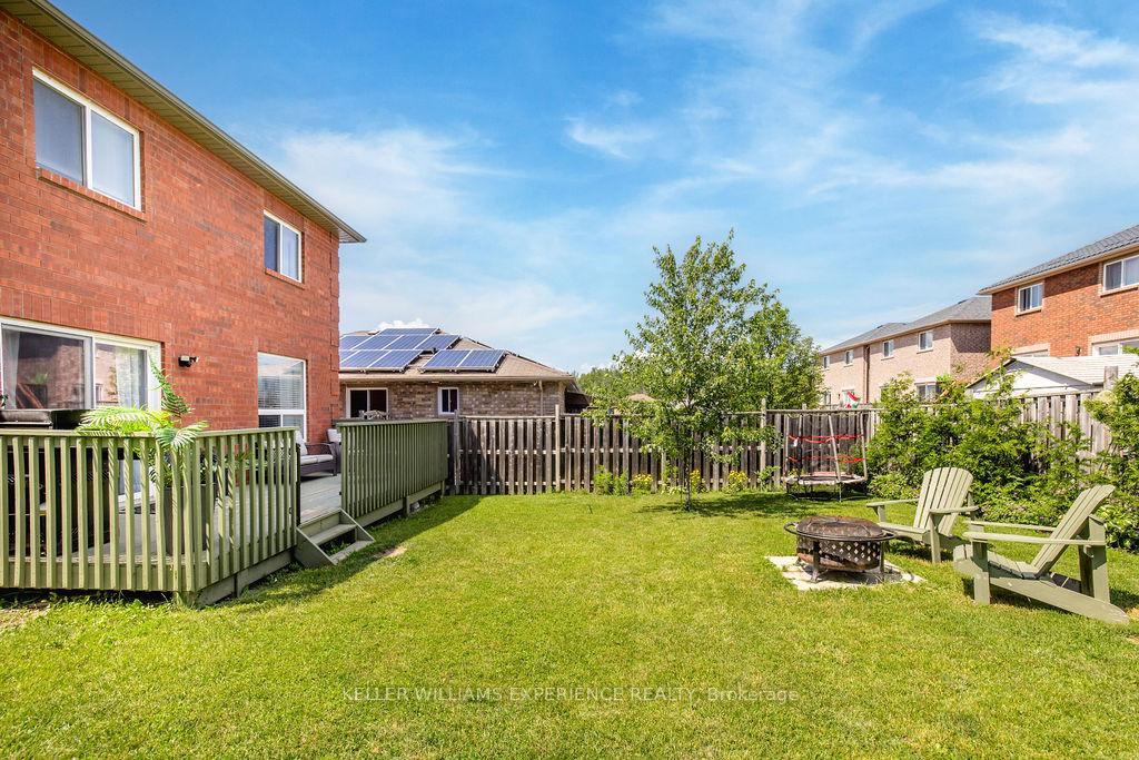 Photo 32 of 27 Michelle Drive, Barrie, Painswick South — HOMEH