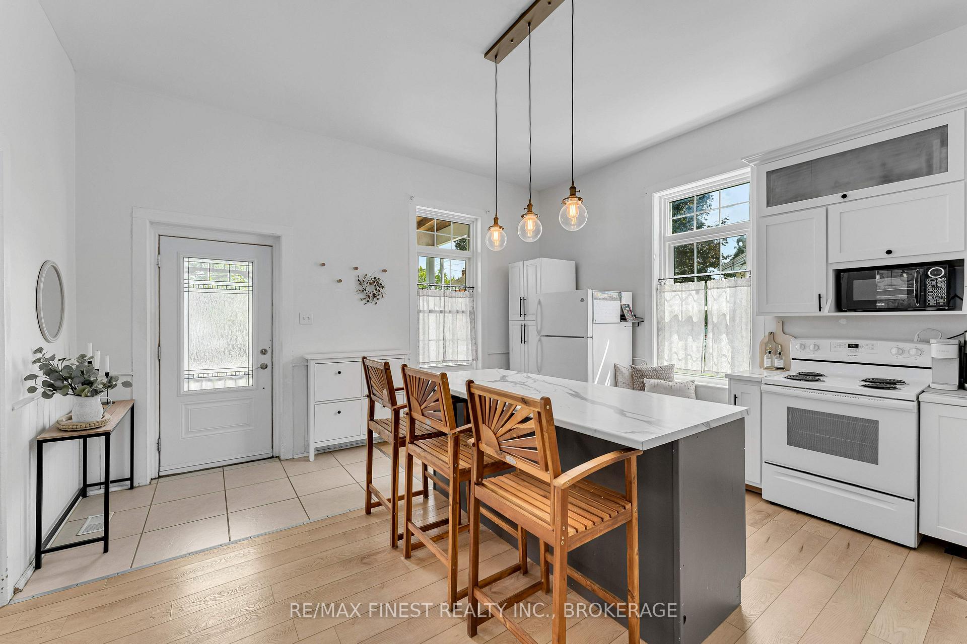 Photo 9 of 136 Robert Street, Greater Napanee, Greater Napanee — HOMEH