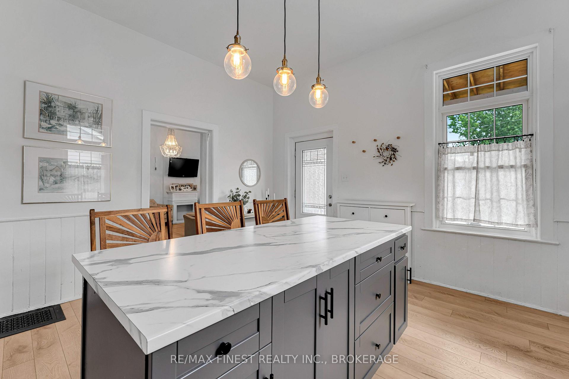 Photo 13 of 136 Robert Street, Greater Napanee, Greater Napanee — HOMEH