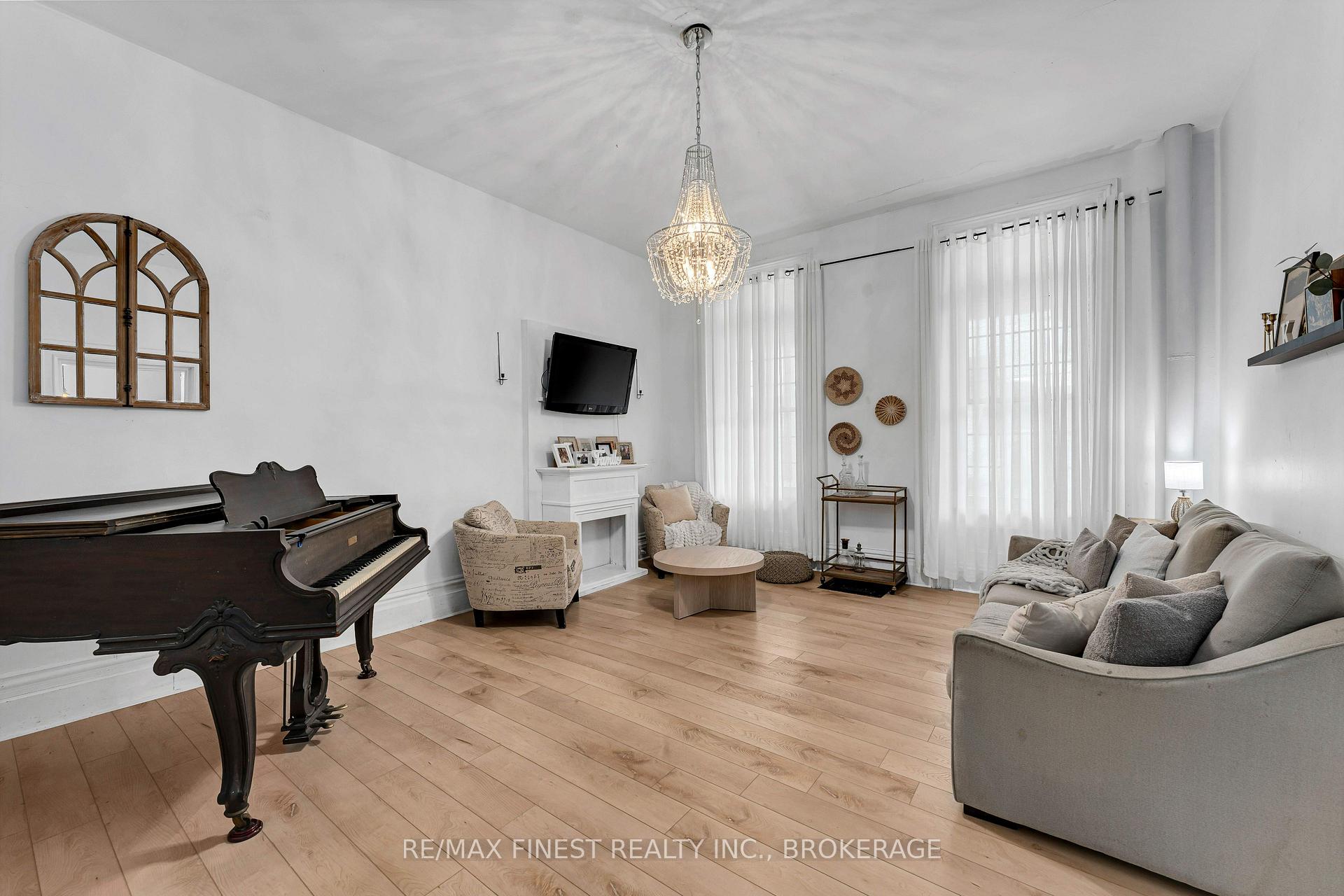Photo 14 of 136 Robert Street, Greater Napanee, Greater Napanee — HOMEH