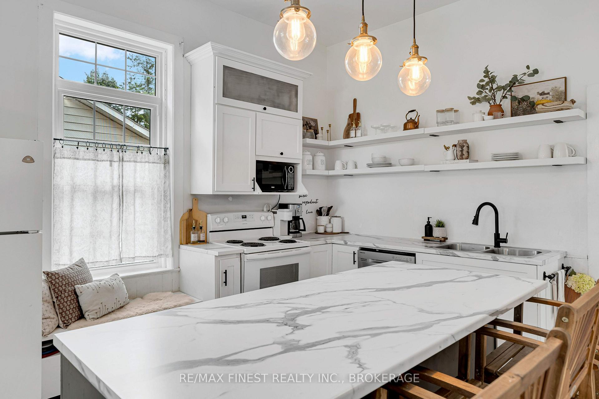 Photo 17 of 136 Robert Street, Greater Napanee, Greater Napanee — HOMEH