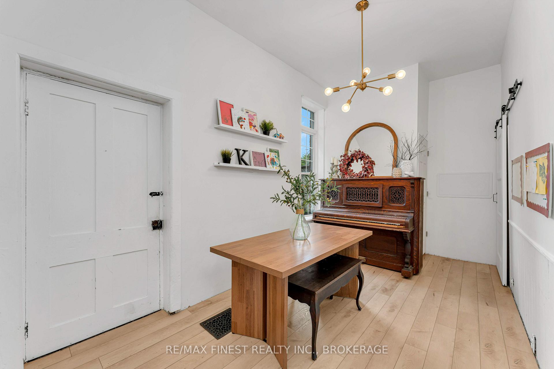 Photo 19 of 136 Robert Street, Greater Napanee, Greater Napanee — HOMEH