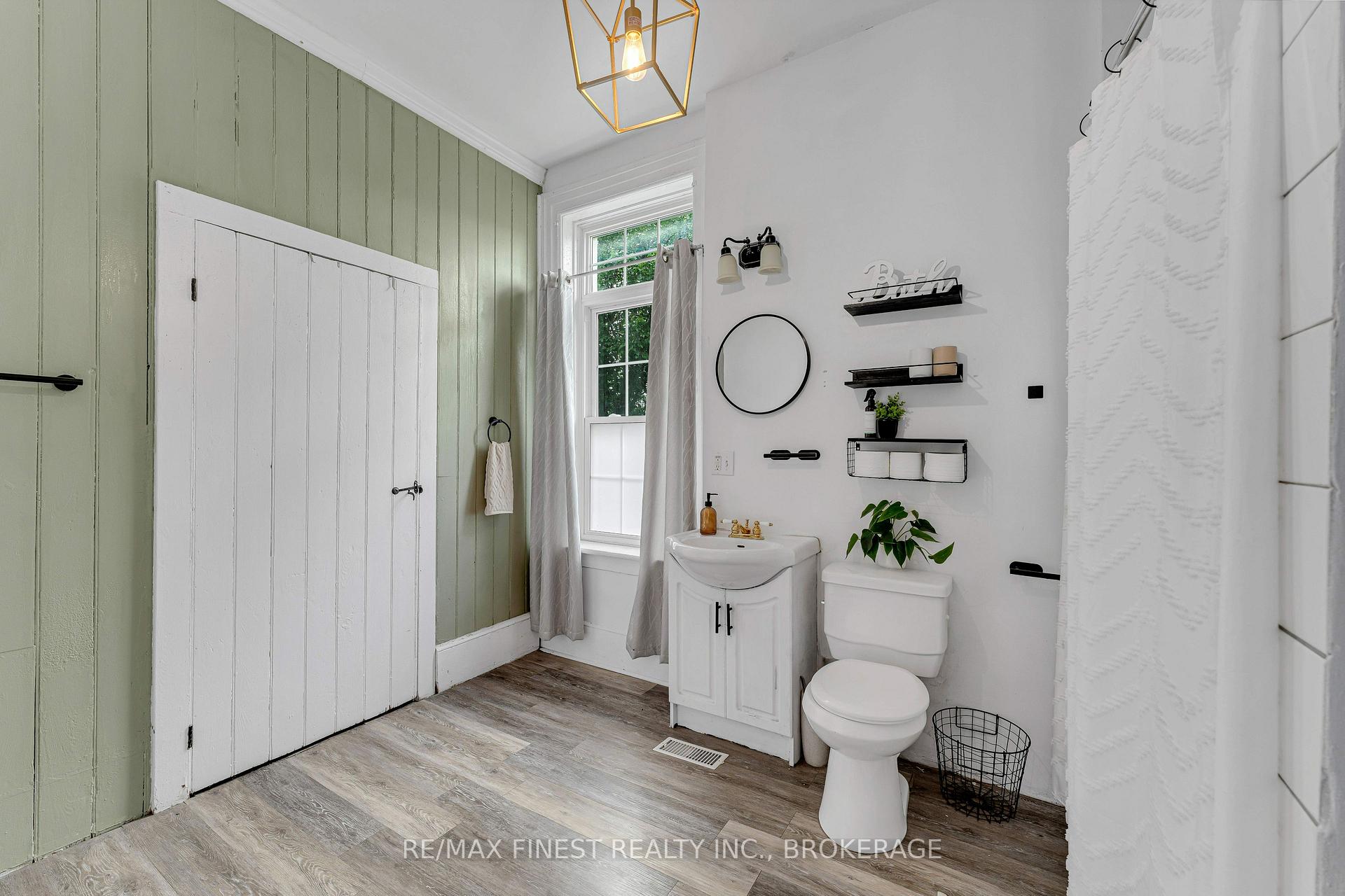 Photo 37 of 136 Robert Street, Greater Napanee, Greater Napanee — HOMEH