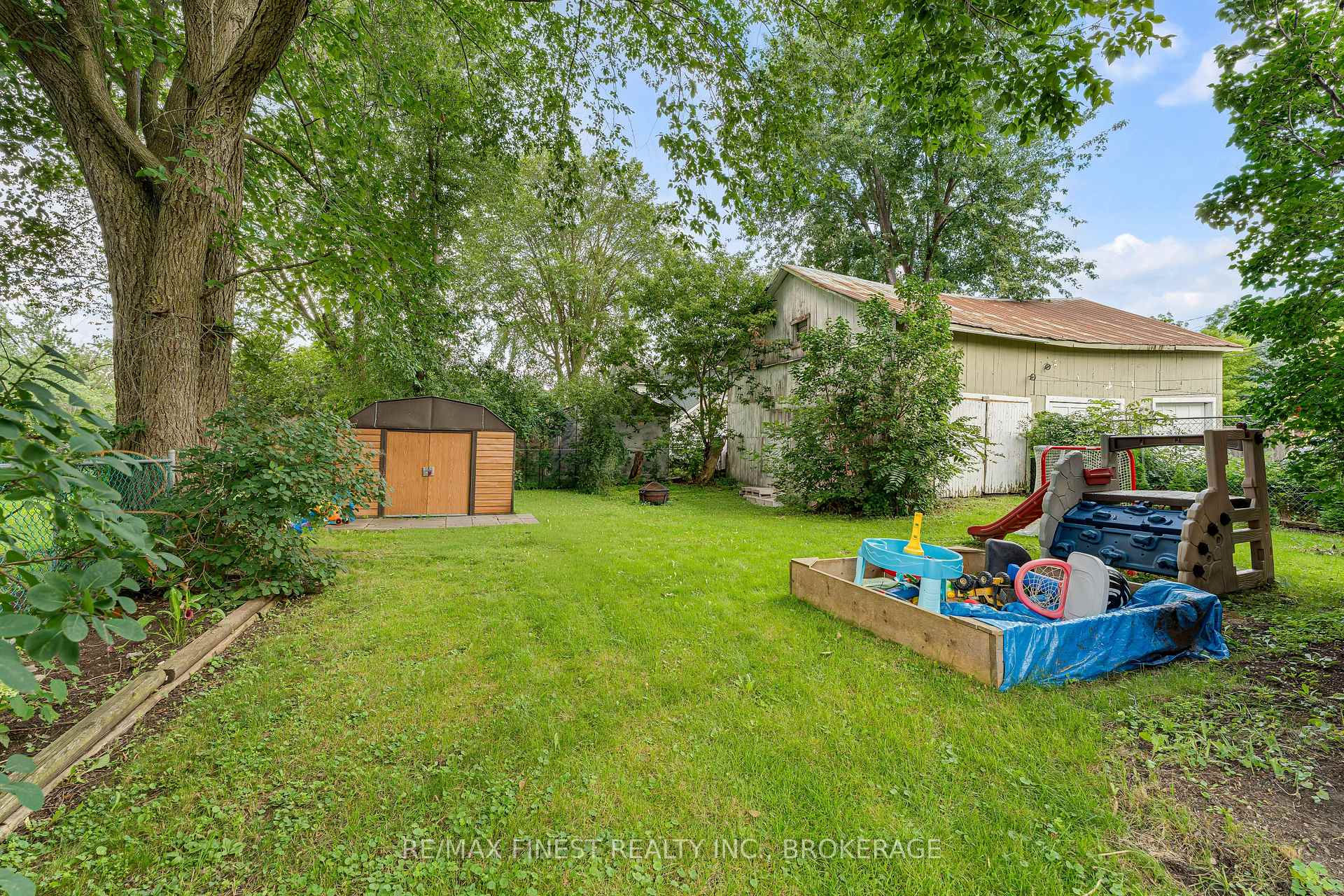 Photo 40 of 136 Robert Street, Greater Napanee, Greater Napanee — HOMEH