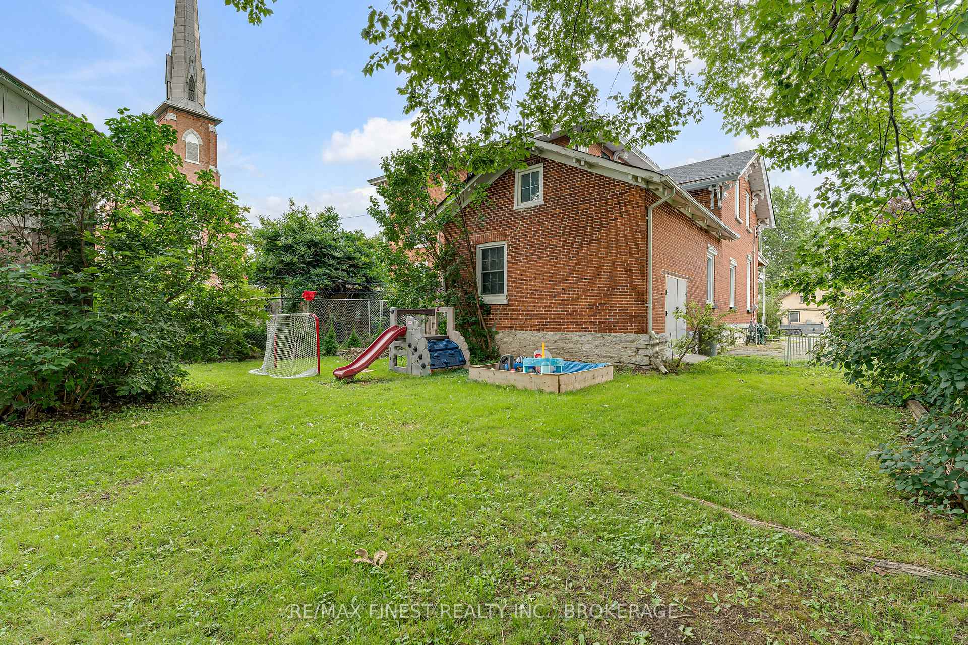 Photo 41 of 136 Robert Street, Greater Napanee, Greater Napanee — HOMEH