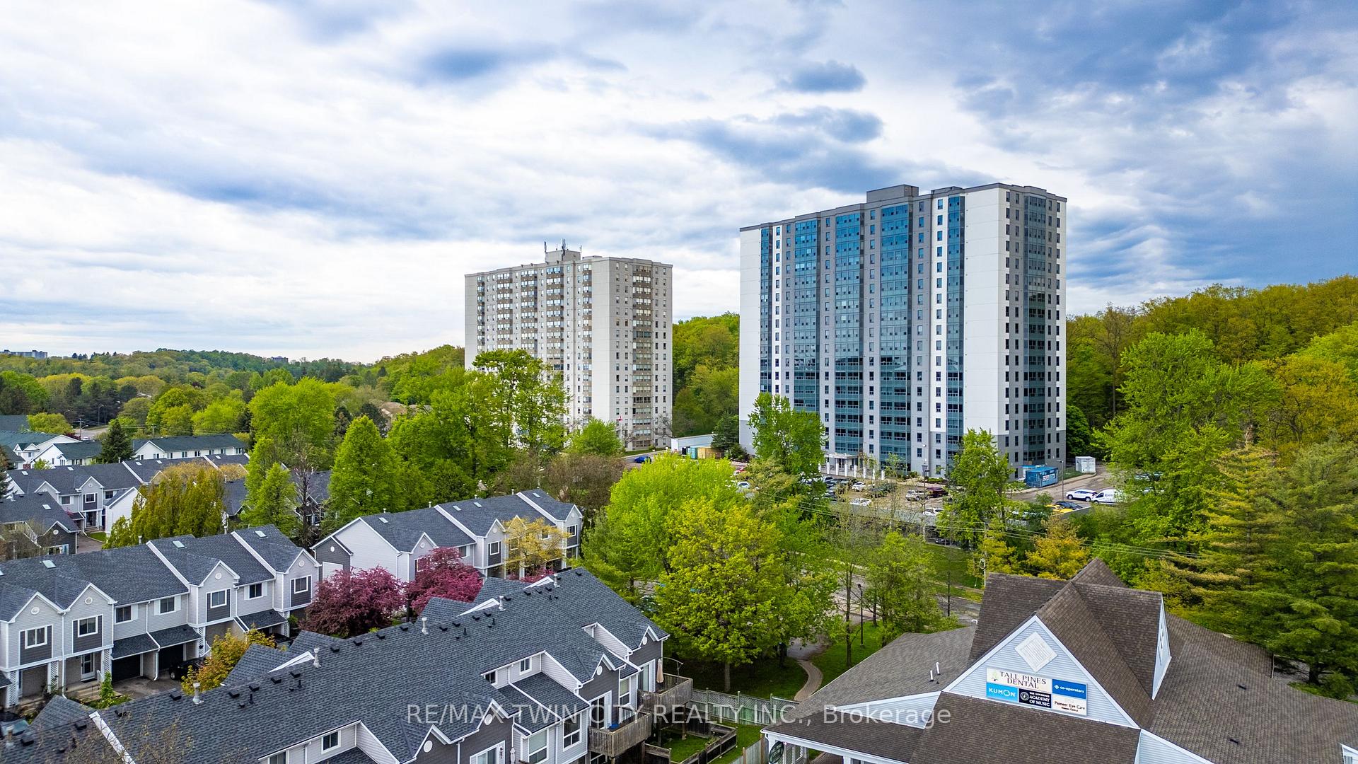 Photo 2 of Unit 608, 55 Green Valley Drive, Kitchener, Pioneer Park — HOMEH