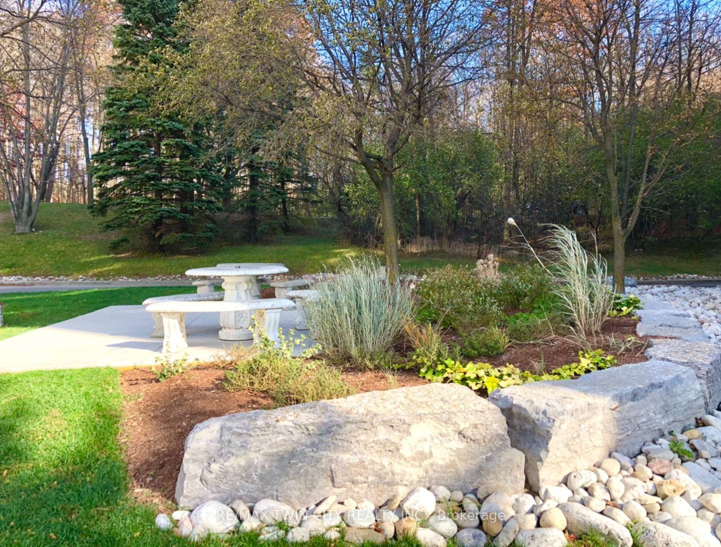Photo 3 of Unit 608, 55 Green Valley Drive, Kitchener, Pioneer Park — HOMEH