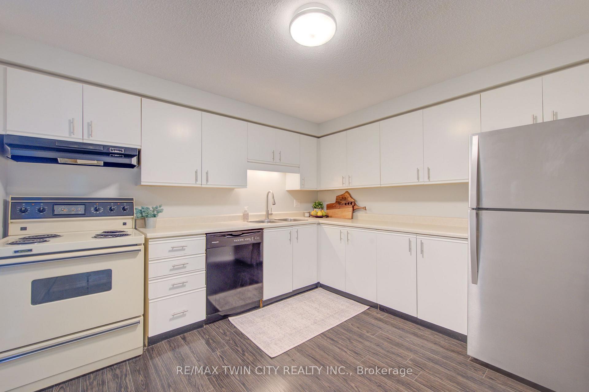 Photo 11 of Unit 608, 55 Green Valley Drive, Kitchener, Pioneer Park — HOMEH