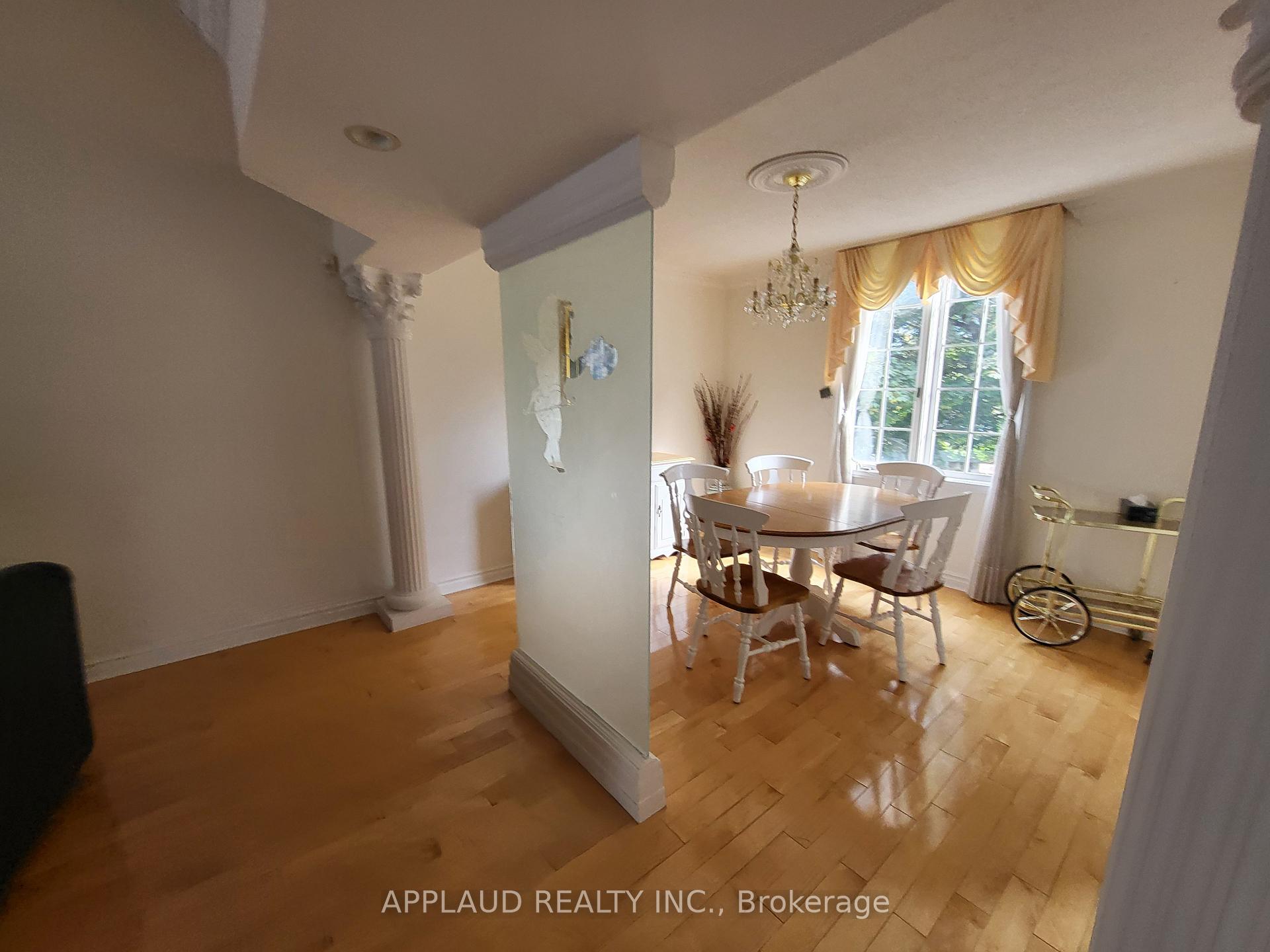 Photo 3 of 19 Protea Gardens, North York, Bayview Village — HOMEH
