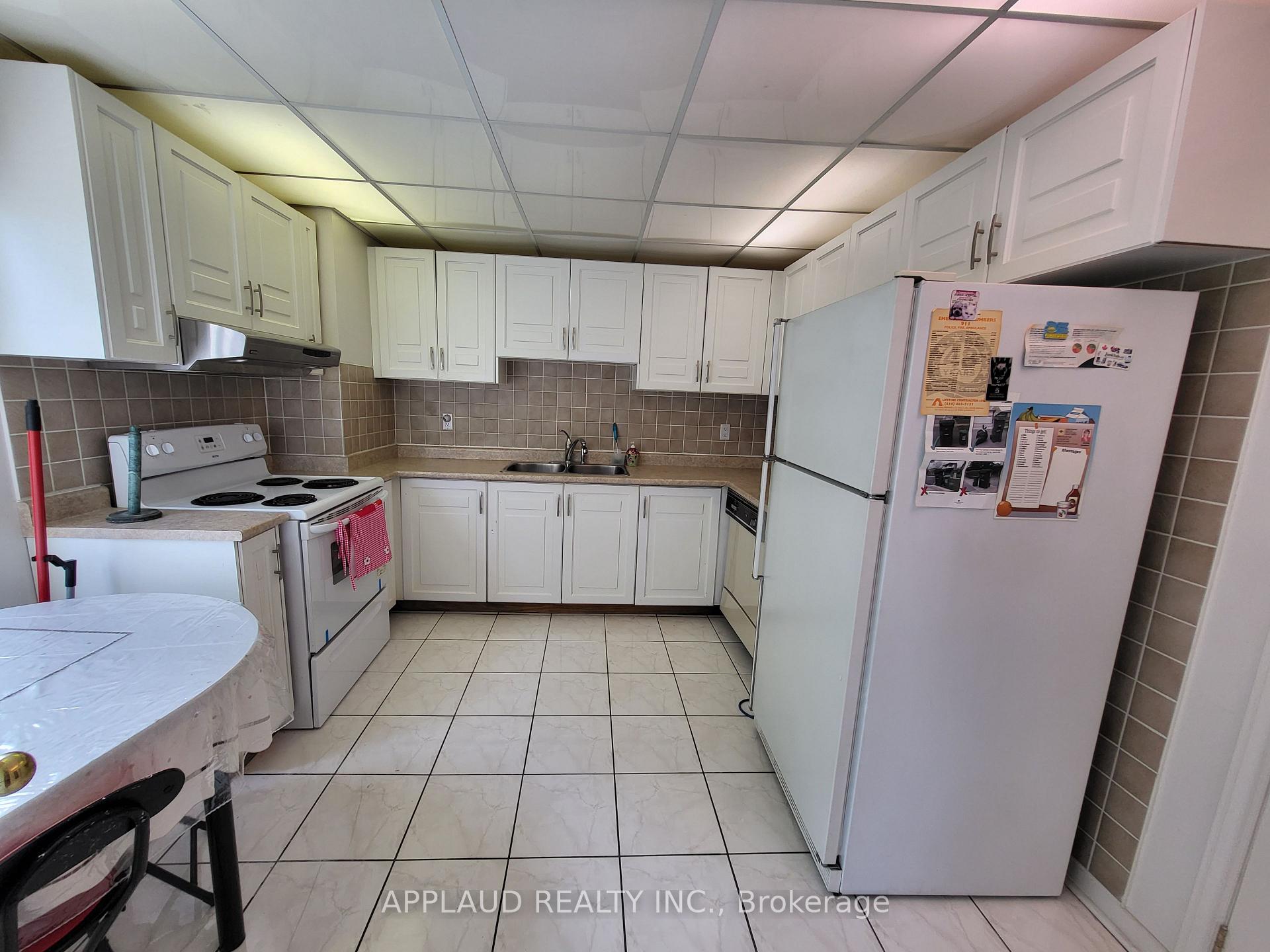 Photo 6 of 19 Protea Gardens, North York, Bayview Village — HOMEH