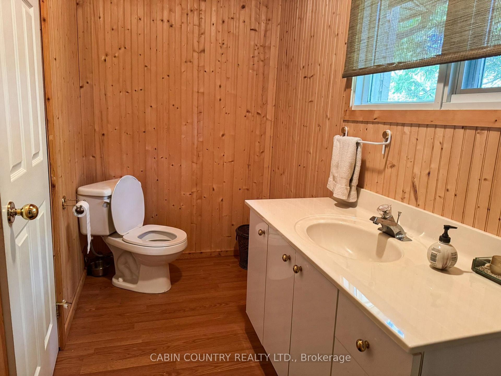 Photo 11 of 342 Mud Channel Rd, Kenora Remote Area, Lake of the Woods West — HOMEH
