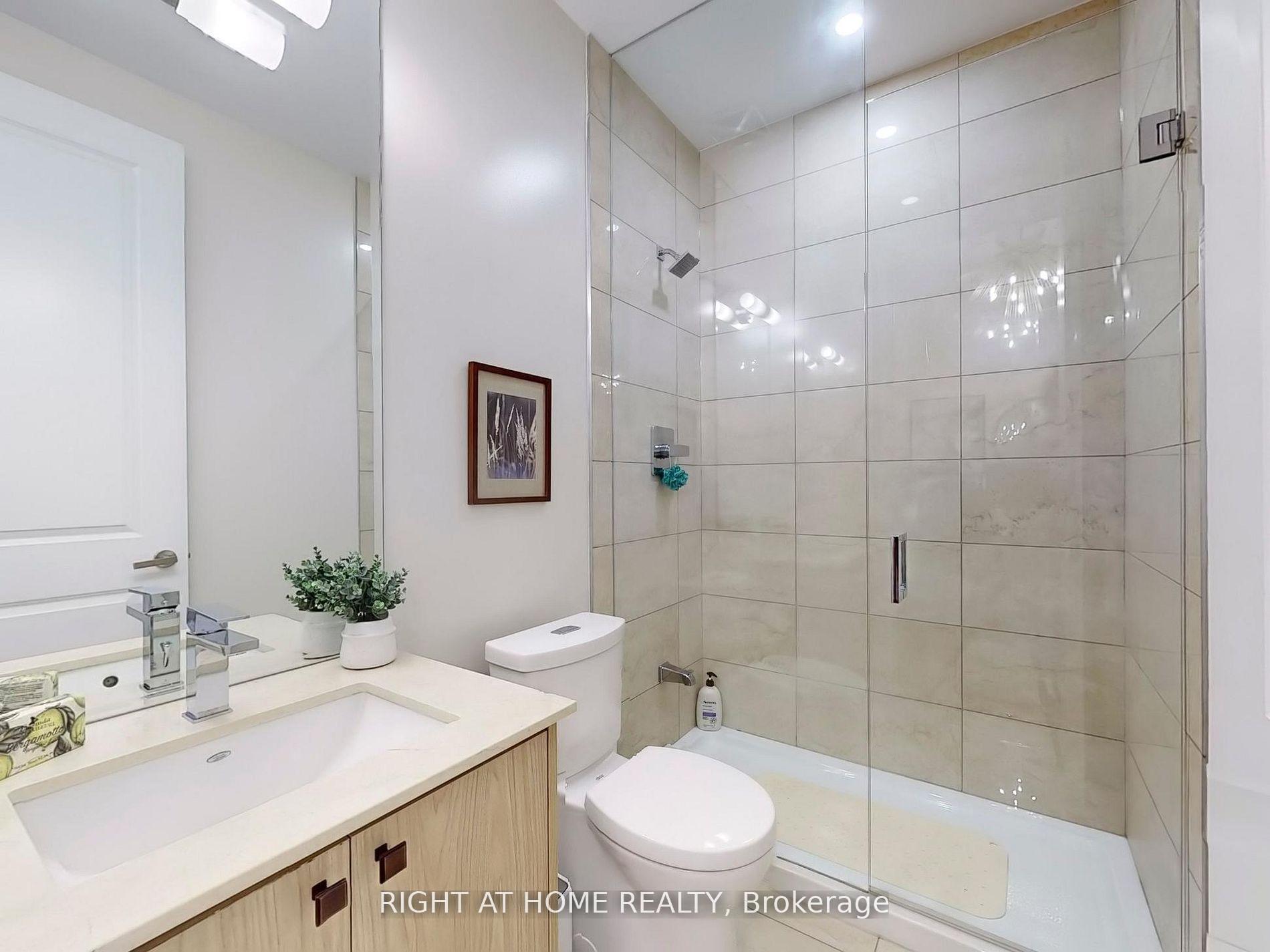 Photo 5 of Unit 106, 9075 Jane Street, Vaughan, Concord — HOMEH