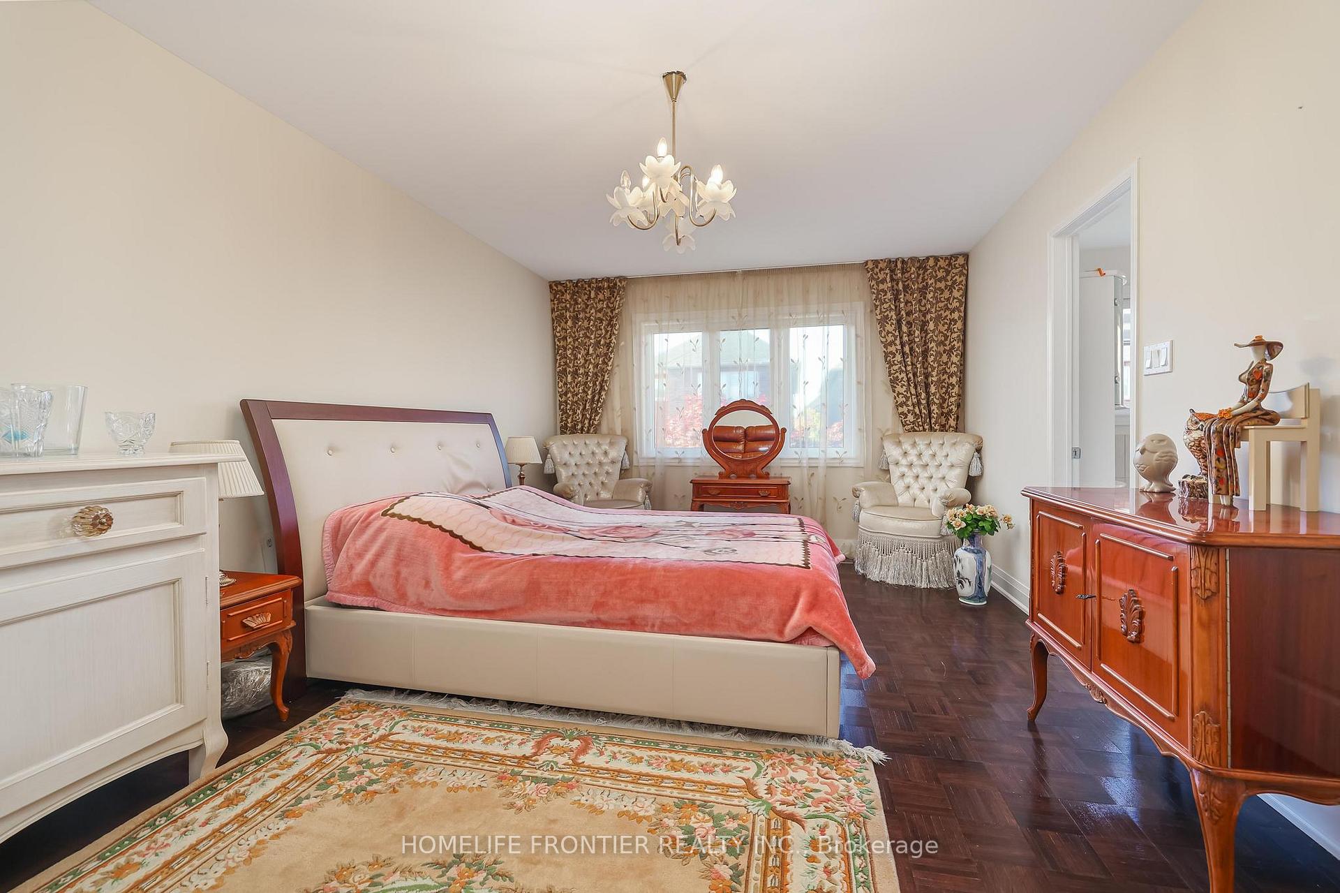 Photo 22 of 86 Venice Gate Drive, Vaughan, Vellore Village — HOMEH