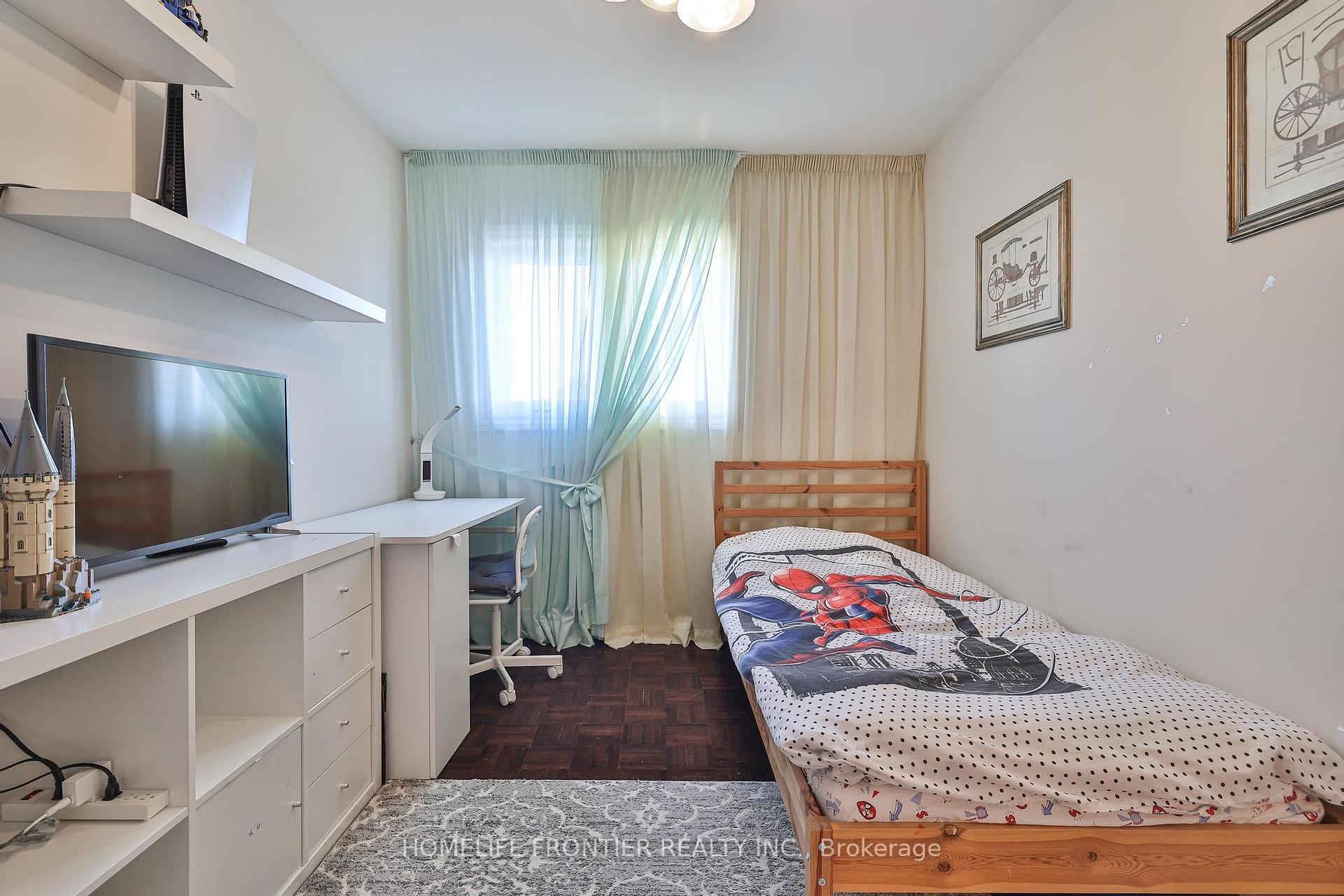 Photo 35 of 86 Venice Gate Drive, Vaughan, Vellore Village — HOMEH