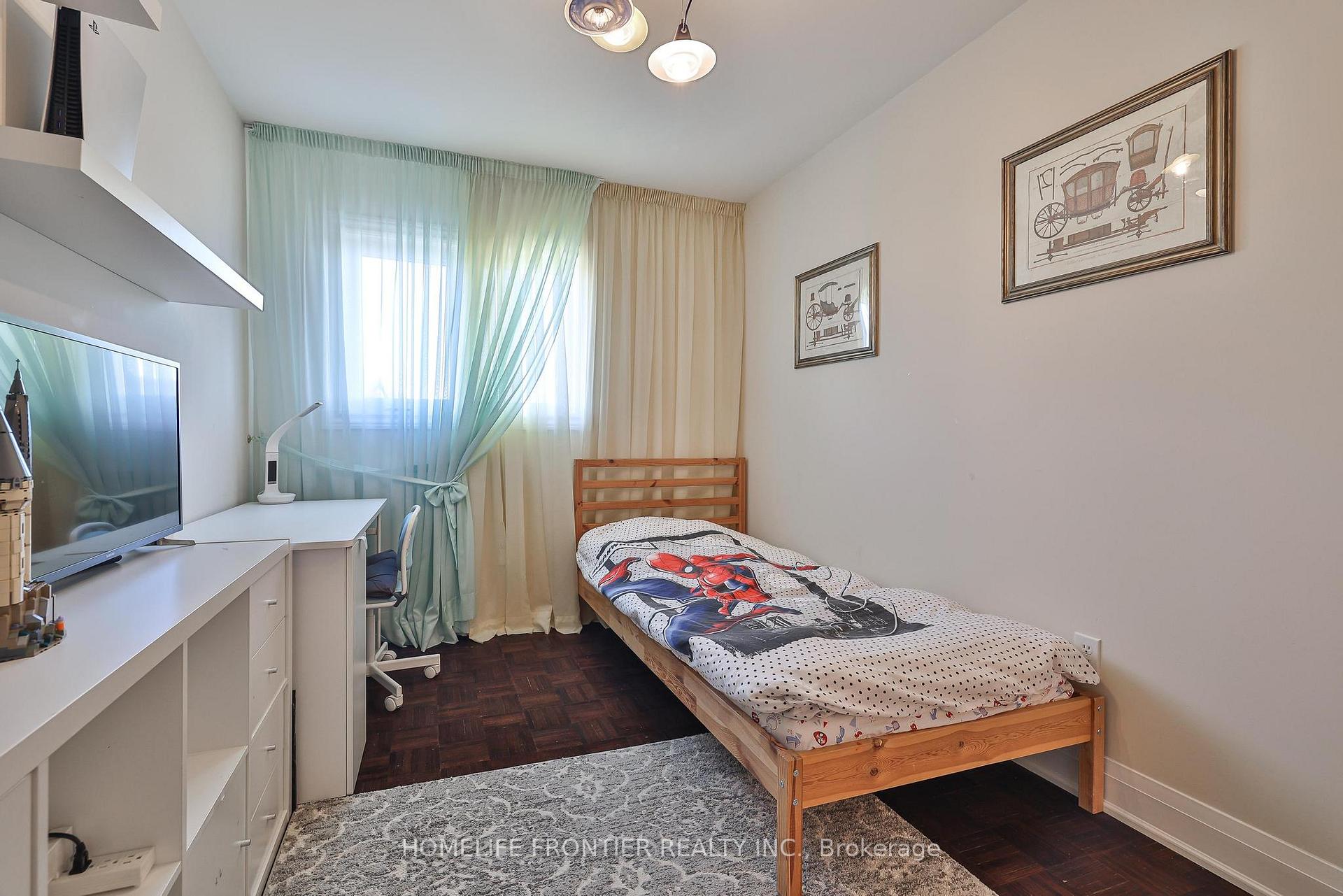 Photo 36 of 86 Venice Gate Drive, Vaughan, Vellore Village — HOMEH