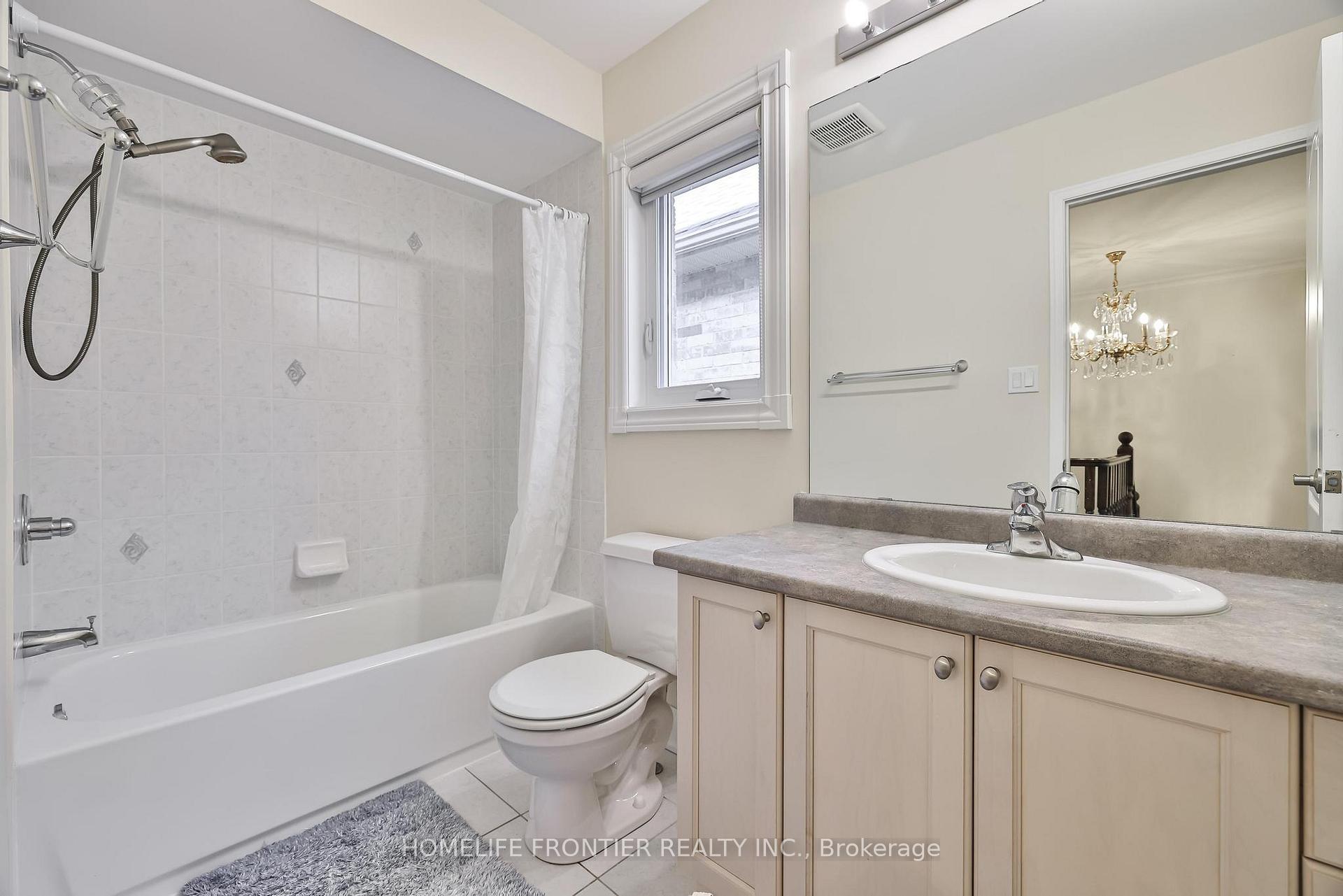 Photo 37 of 86 Venice Gate Drive, Vaughan, Vellore Village — HOMEH
