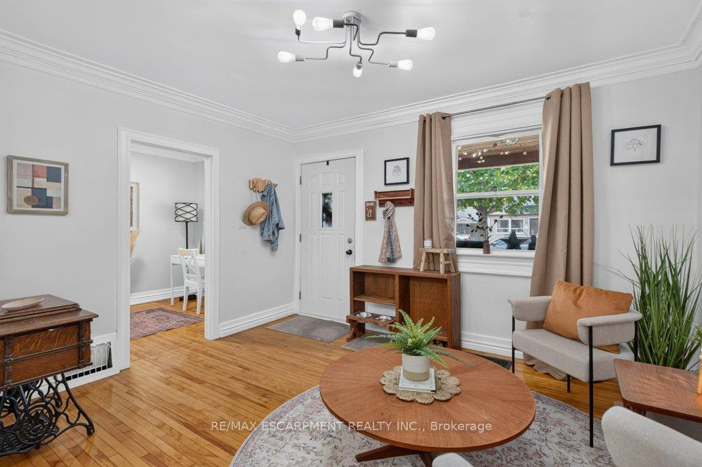 Photo 5 of 15 Crockett Street, Hamilton, Eastmount — HOMEH