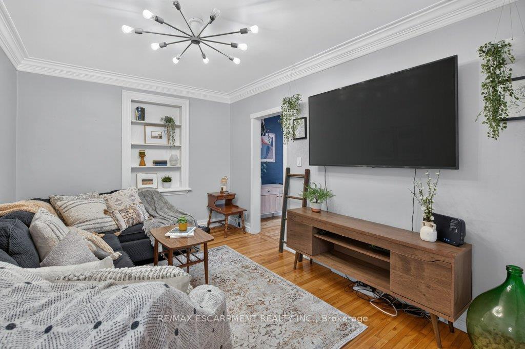 Photo 10 of 15 Crockett Street, Hamilton, Eastmount — HOMEH