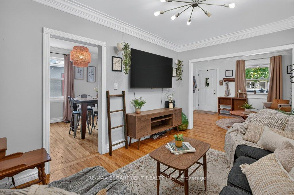 Photo 13 of 15 Crockett Street, Hamilton, Eastmount — HOMEH