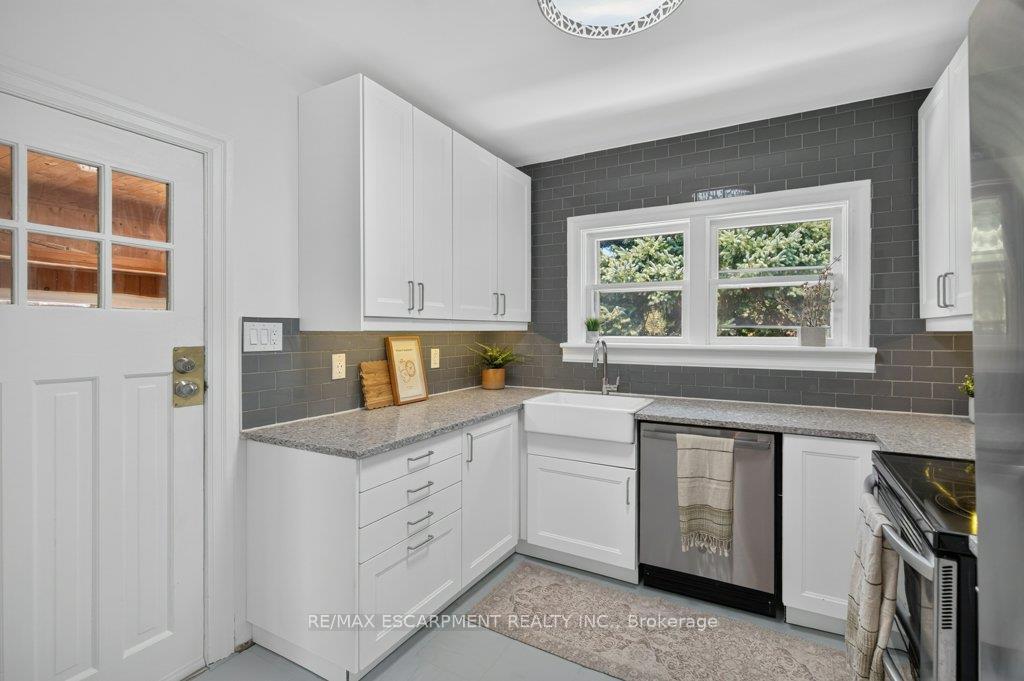 Photo 20 of 15 Crockett Street, Hamilton, Eastmount — HOMEH