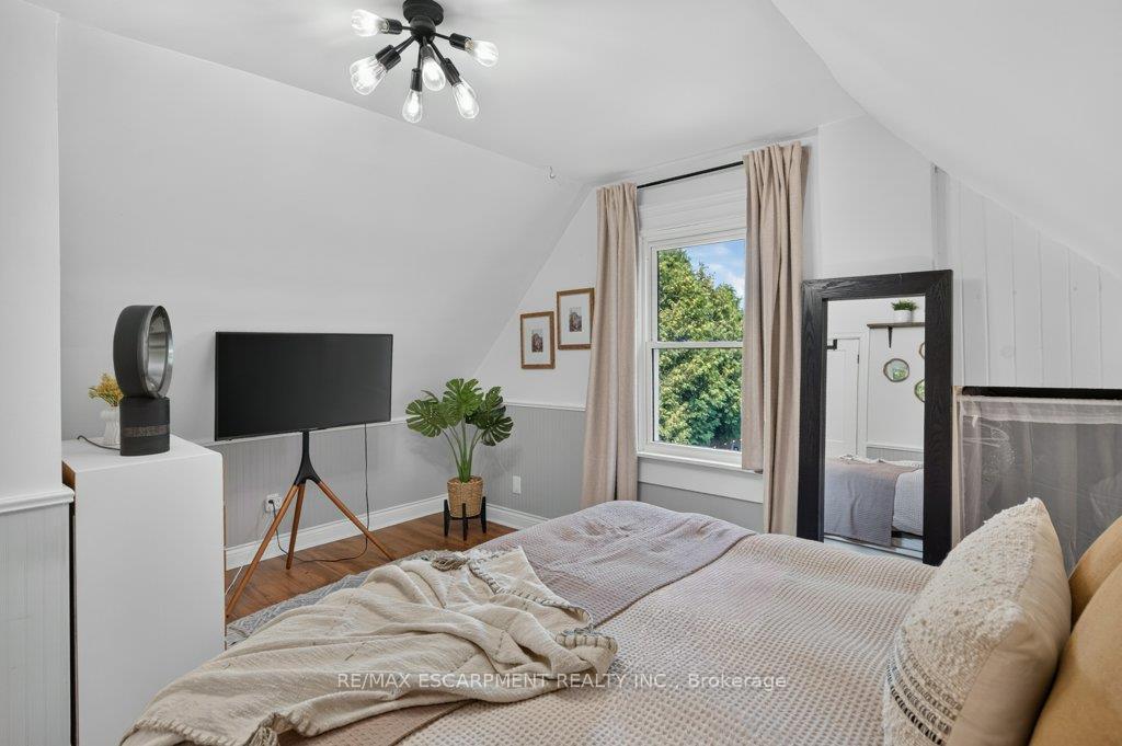 Photo 31 of 15 Crockett Street, Hamilton, Eastmount — HOMEH