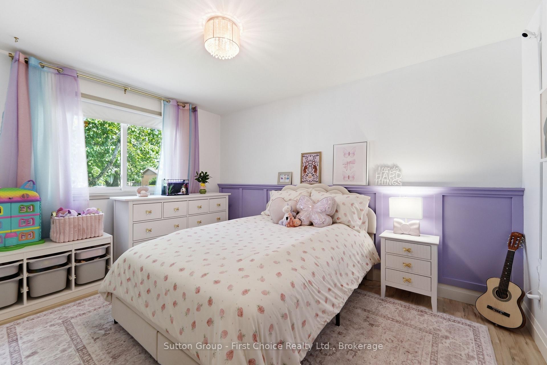 Photo 25 of 29 Windemere Crescent, Stratford — HOMEH