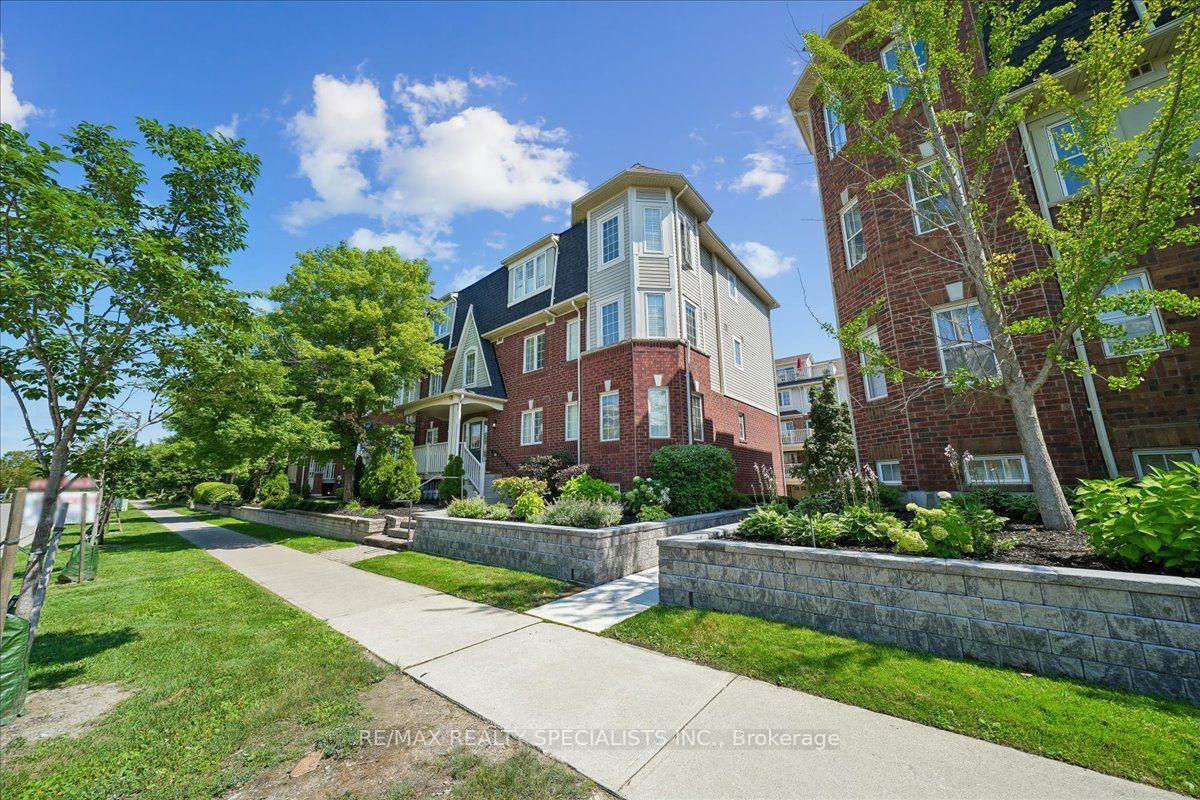 Photo 1 of Unit 5, 614 Shoreline Drive, Mississauga, Cooksville — HOMEH