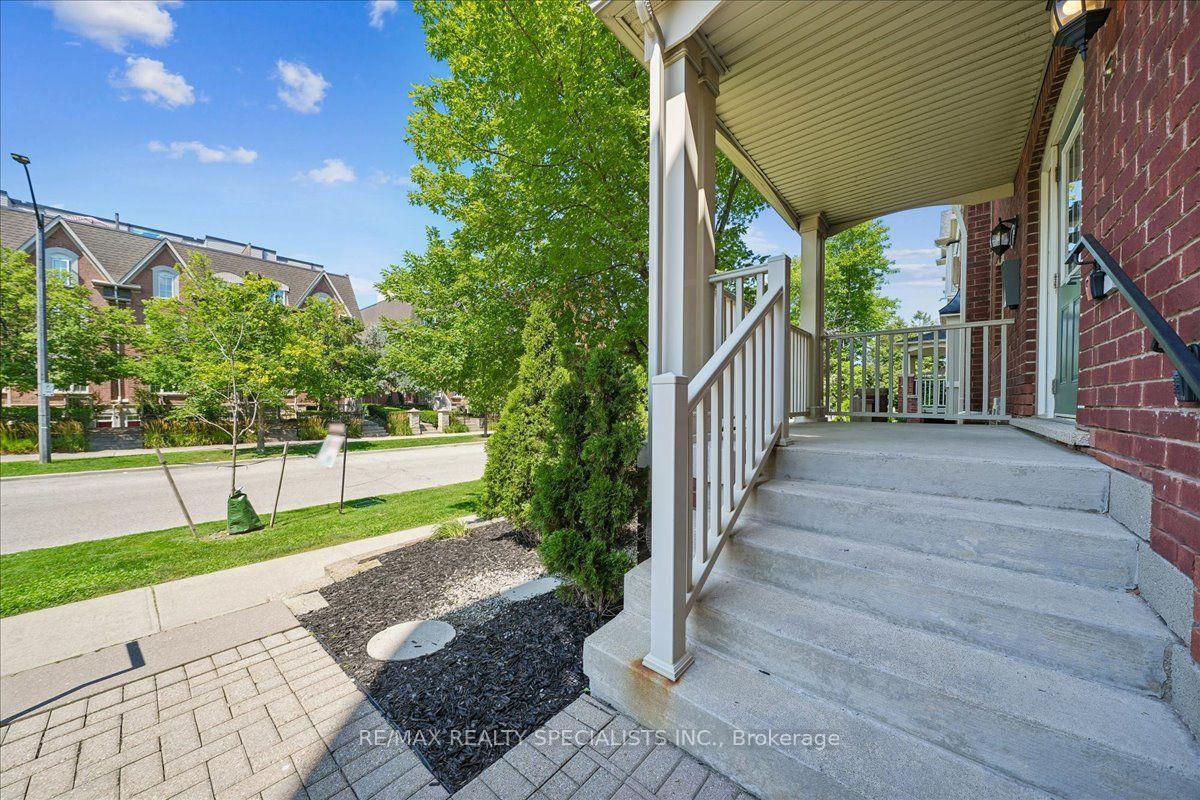 Photo 4 of Unit 5, 614 Shoreline Drive, Mississauga, Cooksville — HOMEH
