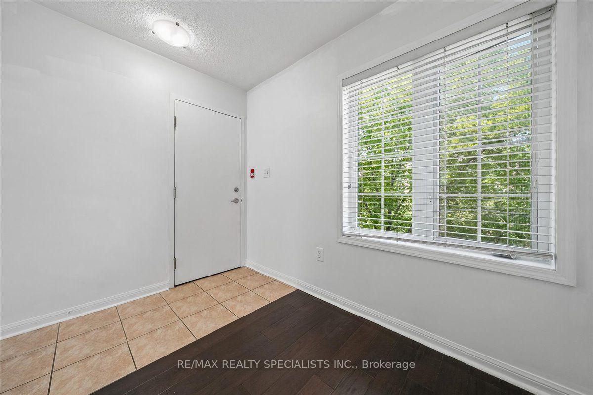 Photo 11 of Unit 5, 614 Shoreline Drive, Mississauga, Cooksville — HOMEH