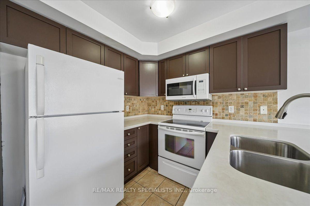 Photo 23 of Unit 5, 614 Shoreline Drive, Mississauga, Cooksville — HOMEH