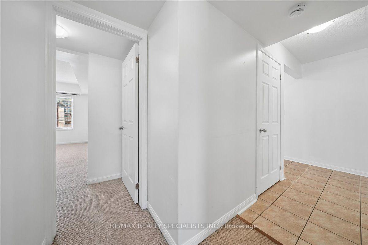 Photo 31 of Unit 5, 614 Shoreline Drive, Mississauga, Cooksville — HOMEH